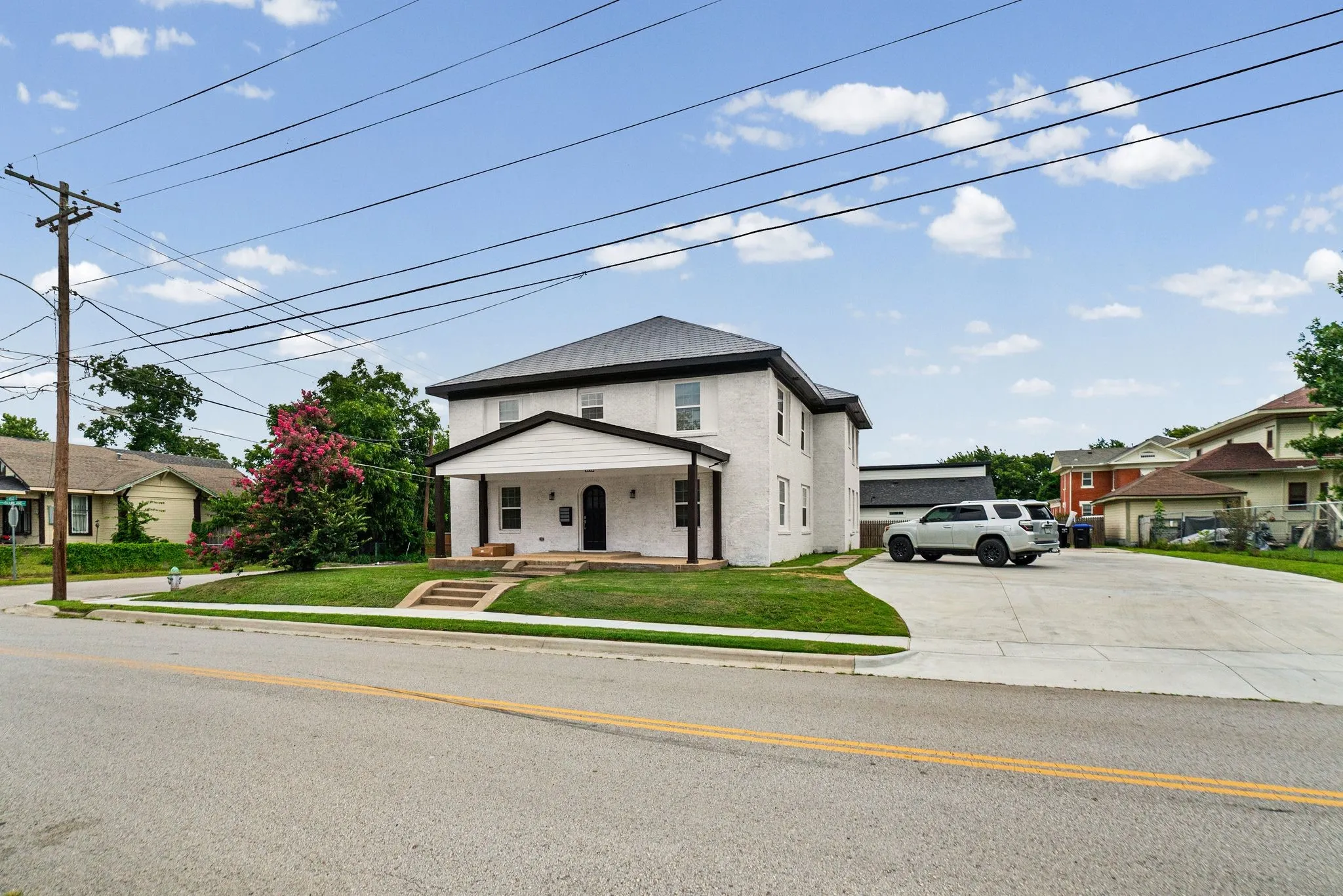 Apartment For Rent in Hunt County , 2005 Wesley Street 3, Greenville, Texas 75401, 2 Bedroom, 1 Bathroom, Garage spaces, 1,056 Sqft, built in 1950, mls#21344775, Real Estate Agent in Greenville, Homes For Rent in Hunt county, Homes For Rent in Greenville, Realtor in Greenville Texas, Real Estate Brokerage Independent Realty Texas, Luminita Cordes Realtor