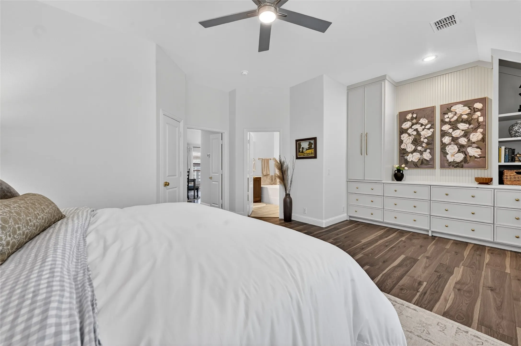 Single Family Residence For Sale in Denton County , 7213 Cherry Blossom Lane, Little Elm, Texas 76227, 4 Bedroom, 3 Bathroom, 2 Garage spaces, 2,461 Sqft, built in 2023, mls#21344652, Real Estate Agent in Little Elm, Homes For Sale in Denton county, Homes For Sale in Little Elm, Realtor in Little Elm Texas, Real Estate Brokerage Independent Realty Texas, Luminita Cordes Realtor