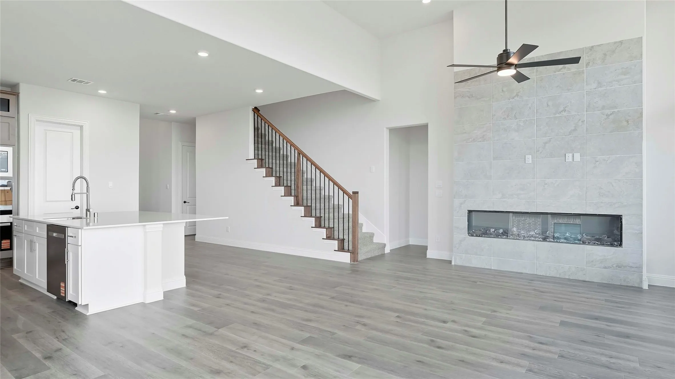 Single Family Residence For Sale in Collin County , 1008 Pitchfork Road, Royse City, Texas 75189, 5 Bedroom, 4 Bathroom, 2 Garage spaces, 3,177 Sqft, built in 2025, mls#21344767, Real Estate Agent in Royse City, Homes For Sale in Collin county, Homes For Sale in Royse City, Realtor in Royse City Texas, Real Estate Brokerage Independent Realty Texas, Luminita Cordes Realtor