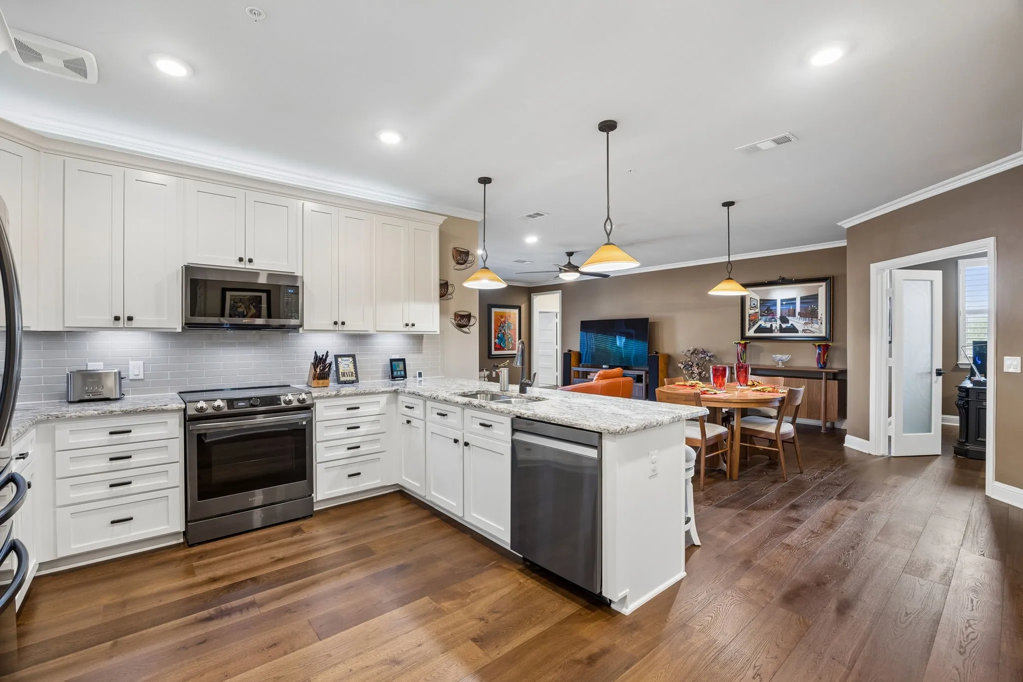 Black stainless and induction cooktop