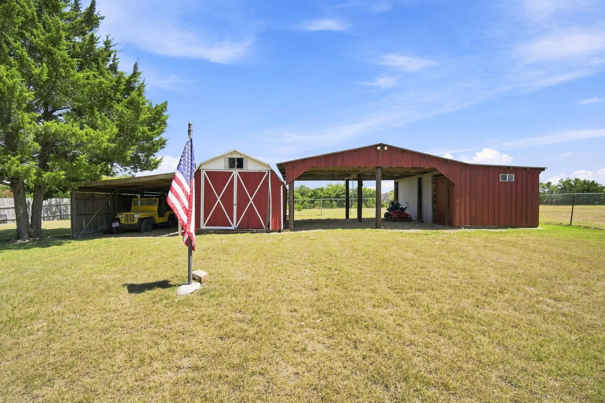 Single Family Residence For Sale in Ellis County , 210 Rock Springs Court, Waxahachie, Texas 75165, 4 Bedroom, 3 Bathroom, 2 Garage spaces, 2,917 Sqft, built in 1983, mls#21344663, Real Estate Agent in Waxahachie, Homes For Sale in Ellis county, Homes For Sale in Waxahachie, Realtor in Waxahachie Texas, Real Estate Brokerage Independent Realty Texas, Luminita Cordes Realtor
