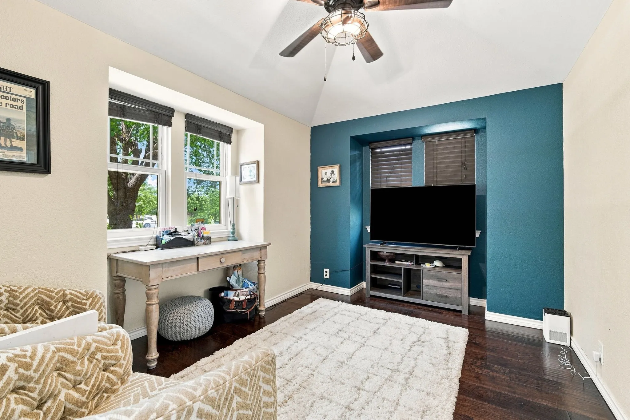 Single Family Residence For Sale in Ellis County , 210 Rock Springs Court, Waxahachie, Texas 75165, 4 Bedroom, 3 Bathroom, 2 Garage spaces, 2,917 Sqft, built in 1983, mls#21344663, Real Estate Agent in Waxahachie, Homes For Sale in Ellis county, Homes For Sale in Waxahachie, Realtor in Waxahachie Texas, Real Estate Brokerage Independent Realty Texas, Luminita Cordes Realtor