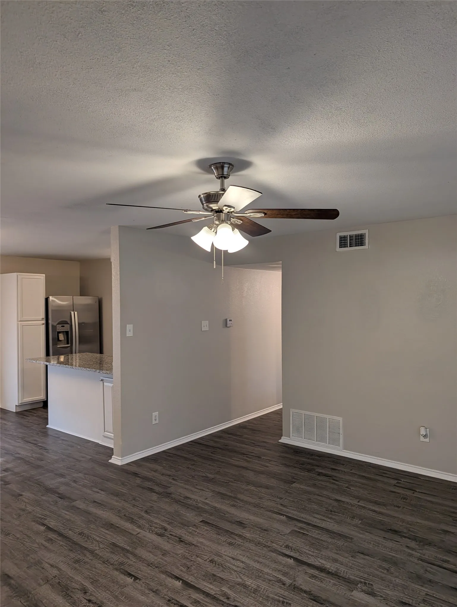 Single Family Residence For Rent in Parker County , 118 Westridge Drive, Springtown, Texas 76082, 3 Bedroom, 2 Bathroom, 2 Garage spaces, 1,053 Sqft, built in 1996, mls#21344801, Real Estate Agent in Springtown, Homes For Rent in Parker county, Homes For Rent in Springtown, Realtor in Springtown Texas, Real Estate Brokerage Independent Realty Texas, Luminita Cordes Realtor