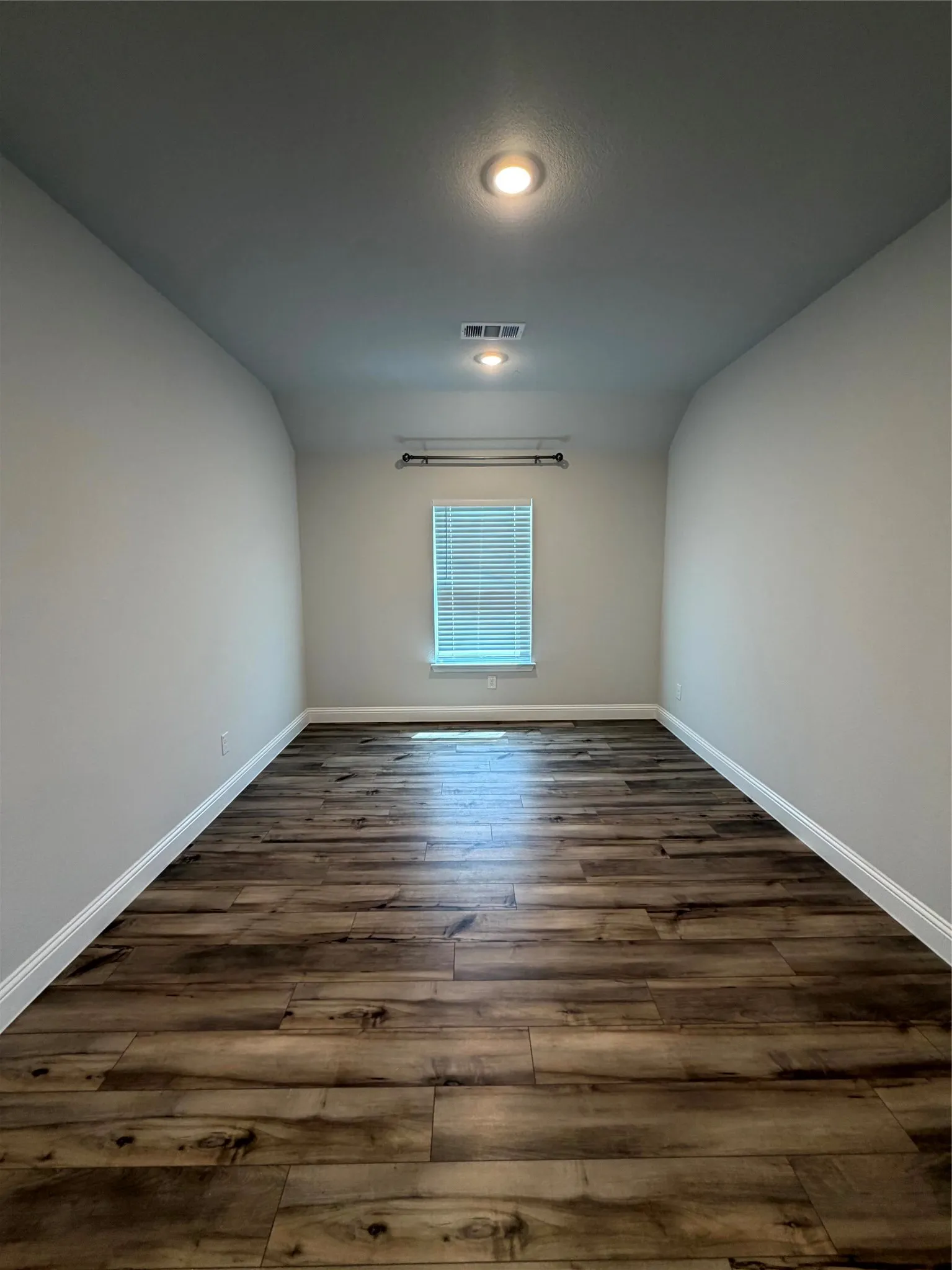 Single Family Residence For Rent in Rockwall County , 252 Fire Rock Drive, Royse City, Texas 75189, 4 Bedroom, 2 Bathroom, 2 Garage spaces, 1,906 Sqft, built in 2023, mls#21344804, Real Estate Agent in Royse City, Homes For Rent in Rockwall county, Homes For Rent in Royse City, Realtor in Royse City Texas, Real Estate Brokerage Independent Realty Texas, Luminita Cordes Realtor