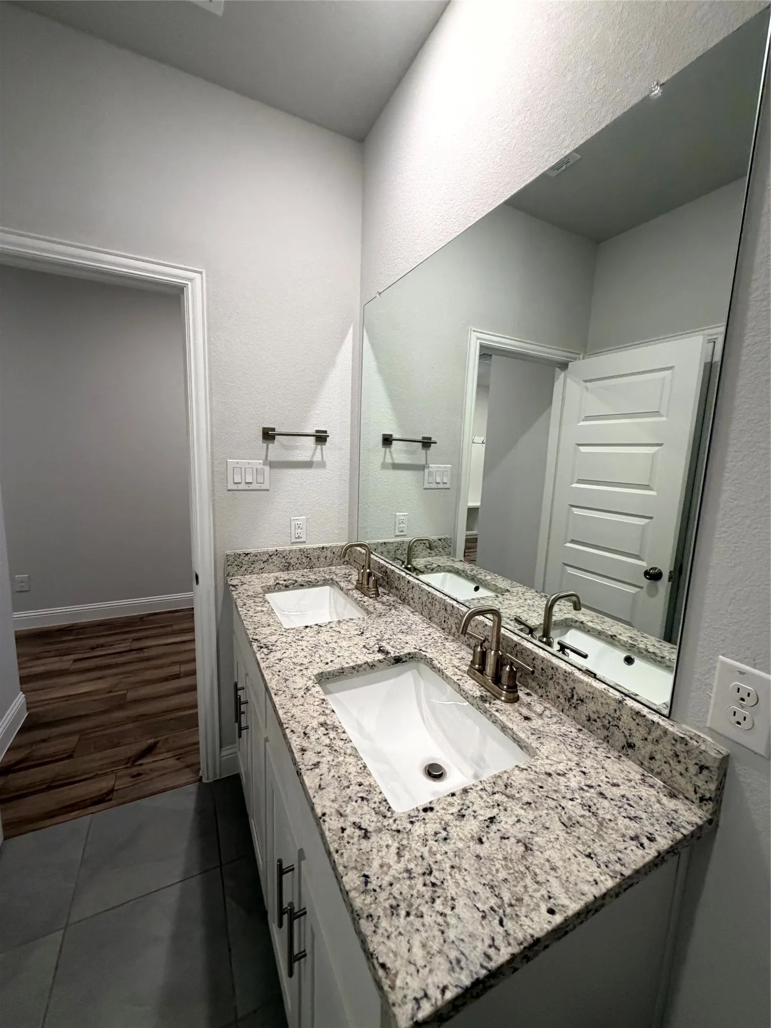 Single Family Residence For Rent in Rockwall County , 252 Fire Rock Drive, Royse City, Texas 75189, 4 Bedroom, 2 Bathroom, 2 Garage spaces, 1,906 Sqft, built in 2023, mls#21344804, Real Estate Agent in Royse City, Homes For Rent in Rockwall county, Homes For Rent in Royse City, Realtor in Royse City Texas, Real Estate Brokerage Independent Realty Texas, Luminita Cordes Realtor