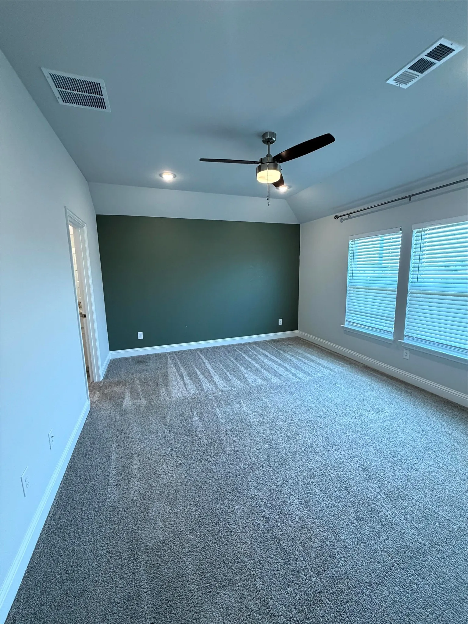 Single Family Residence For Rent in Rockwall County , 252 Fire Rock Drive, Royse City, Texas 75189, 4 Bedroom, 2 Bathroom, 2 Garage spaces, 1,906 Sqft, built in 2023, mls#21344804, Real Estate Agent in Royse City, Homes For Rent in Rockwall county, Homes For Rent in Royse City, Realtor in Royse City Texas, Real Estate Brokerage Independent Realty Texas, Luminita Cordes Realtor