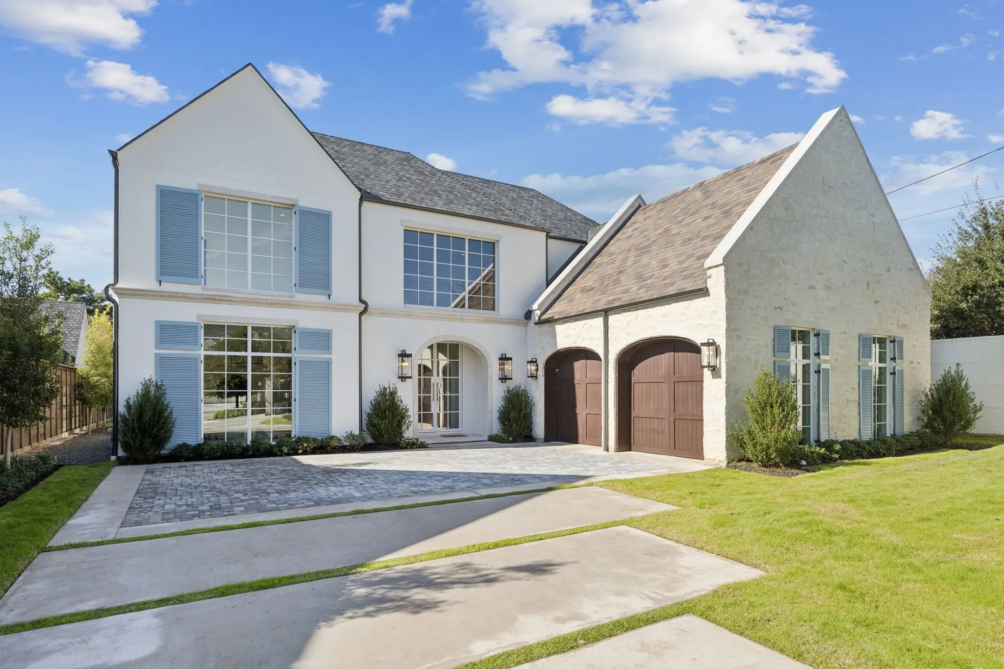 Single Family Residence For Rent in Dallas County , 9143 Bluff Hollow Court, Dallas, Texas 75220, 4 Bedrooms, 4 Bathrooms, 2 Garage spaces, 5,113 Sqft, built in 2024, Price $25,000, mls#21344806, Real Estate Agent in Dallas, Homes For Rent in Dallas county, Homes For Rent in Dallas, Realtor in Dallas Texas, Real Estate Brokerage Independent Realty Texas, Luminita Cordes Realtor