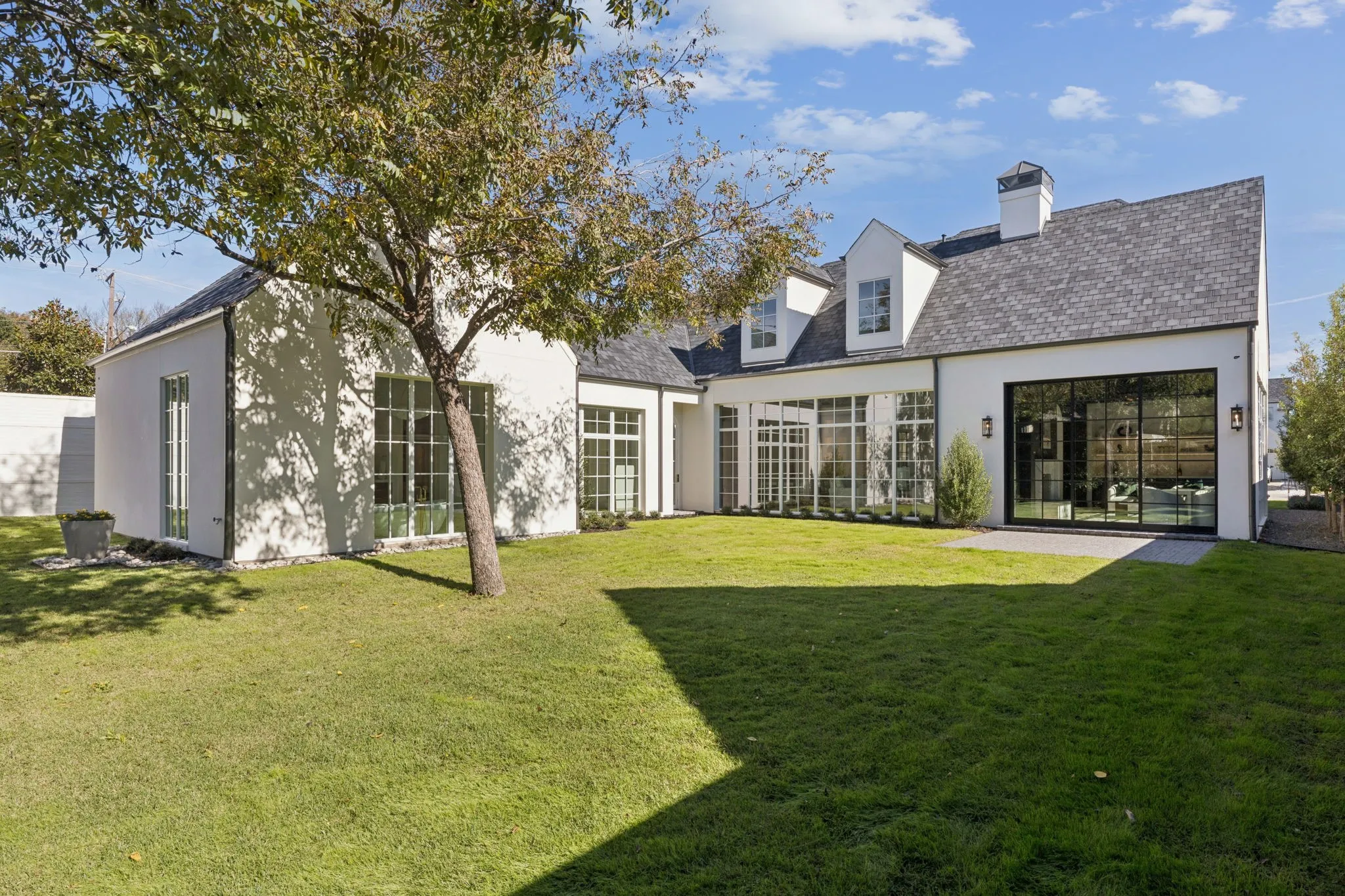 Single Family Residence For Rent in Dallas County , 9143 Bluff Hollow Court, Dallas, Texas 75220, 4 Bedrooms, 4 Bathrooms, 2 Garage spaces, 5,113 Sqft, built in 2024, Price $25,000, mls#21344806, Real Estate Agent in Dallas, Homes For Rent in Dallas county, Homes For Rent in Dallas, Realtor in Dallas Texas, Real Estate Brokerage Independent Realty Texas, Luminita Cordes Realtor