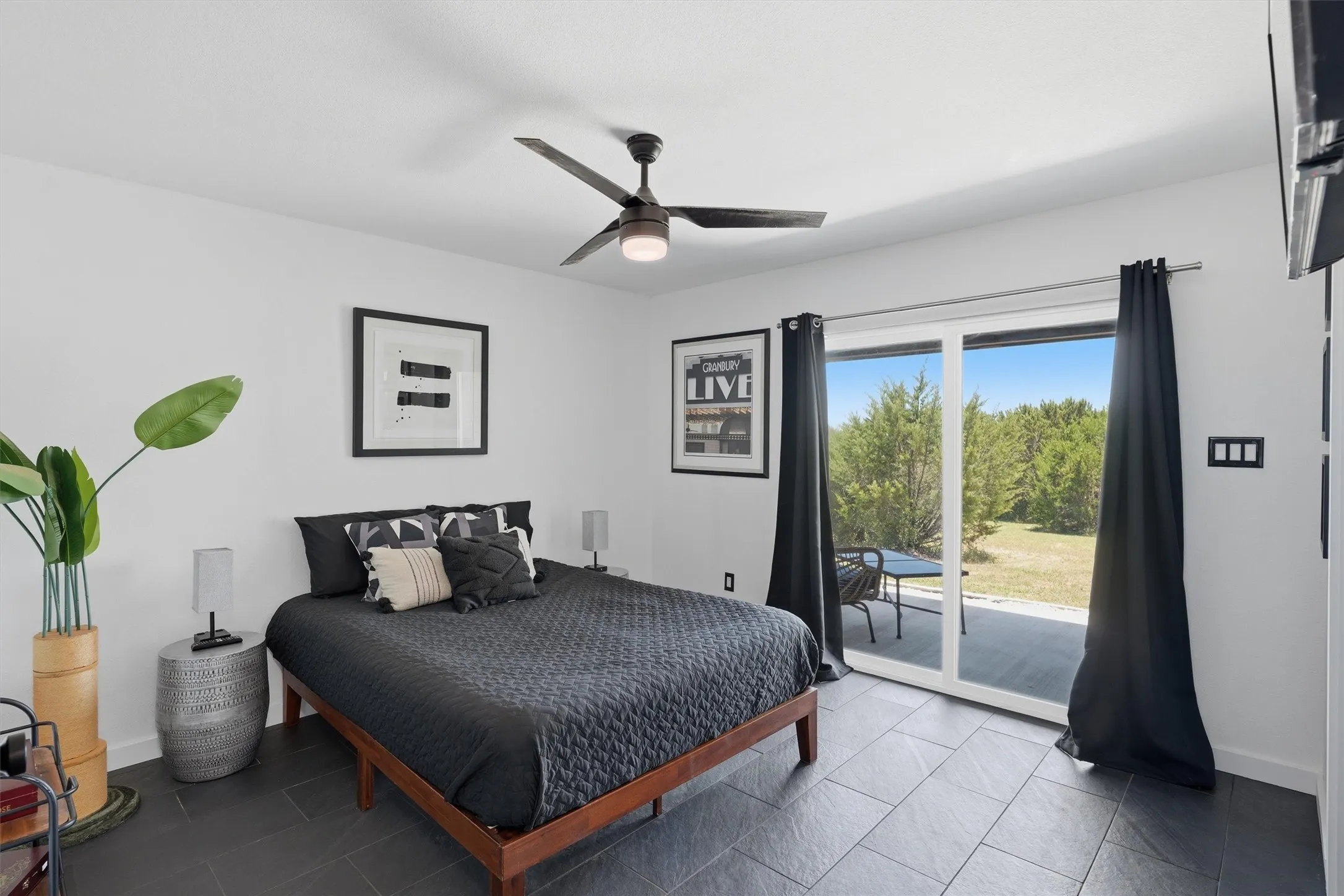 Single Family Residence For Sale in Hood County , 238 Martin Drive, Granbury, Texas 76049, 4 Bedroom, 3 Bathroom, 2 Garage spaces, 3,172 Sqft, built in 2024, mls#21344647, Real Estate Agent in Granbury, Homes For Sale in Hood county, Homes For Sale in Granbury, Realtor in Granbury Texas, Real Estate Brokerage Independent Realty Texas, Luminita Cordes Realtor