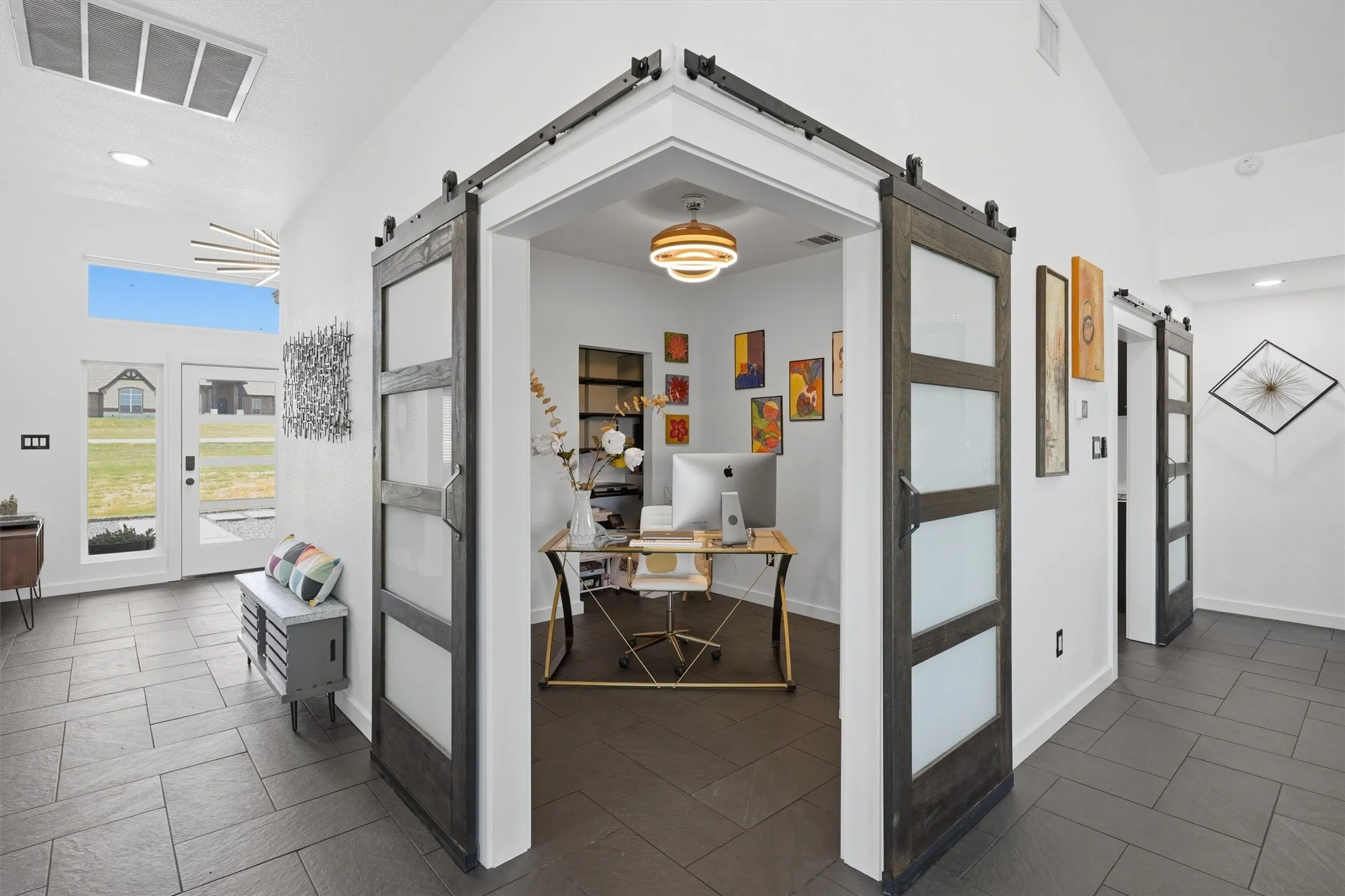 Single Family Residence For Sale in Hood County , 238 Martin Drive, Granbury, Texas 76049, 4 Bedroom, 3 Bathroom, 2 Garage spaces, 3,172 Sqft, built in 2024, mls#21344647, Real Estate Agent in Granbury, Homes For Sale in Hood county, Homes For Sale in Granbury, Realtor in Granbury Texas, Real Estate Brokerage Independent Realty Texas, Luminita Cordes Realtor