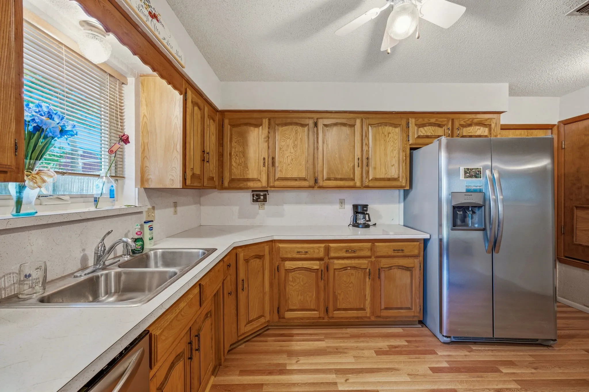 Single Family Residence For Sale in Hood County , 904 Spanish Trail Drive, Granbury, Texas 76048, 2 Bedroom, 2 Bathroom, 2 Garage spaces, 1,215 Sqft, built in 1982, mls#21344756, Real Estate Agent in Granbury, Homes For Sale in Hood county, Homes For Sale in Granbury, Realtor in Granbury Texas, Real Estate Brokerage Independent Realty Texas, Luminita Cordes Realtor