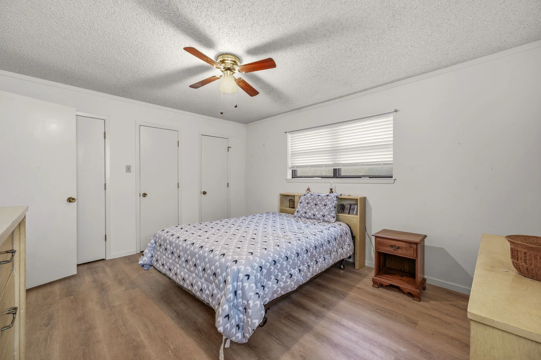 Single Family Residence For Sale in Hood County , 904 Spanish Trail Drive, Granbury, Texas 76048, 2 Bedroom, 2 Bathroom, 2 Garage spaces, 1,215 Sqft, built in 1982, mls#21344756, Real Estate Agent in Granbury, Homes For Sale in Hood county, Homes For Sale in Granbury, Realtor in Granbury Texas, Real Estate Brokerage Independent Realty Texas, Luminita Cordes Realtor