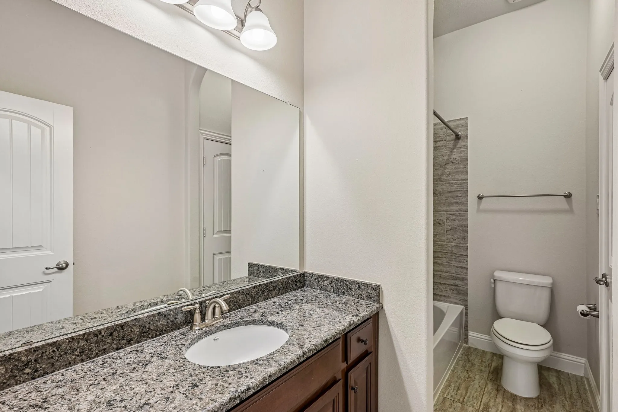 Bathroom - en-suite