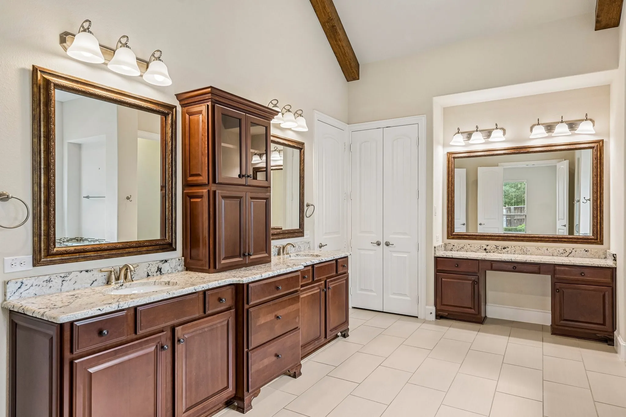 Primary suite bathroom