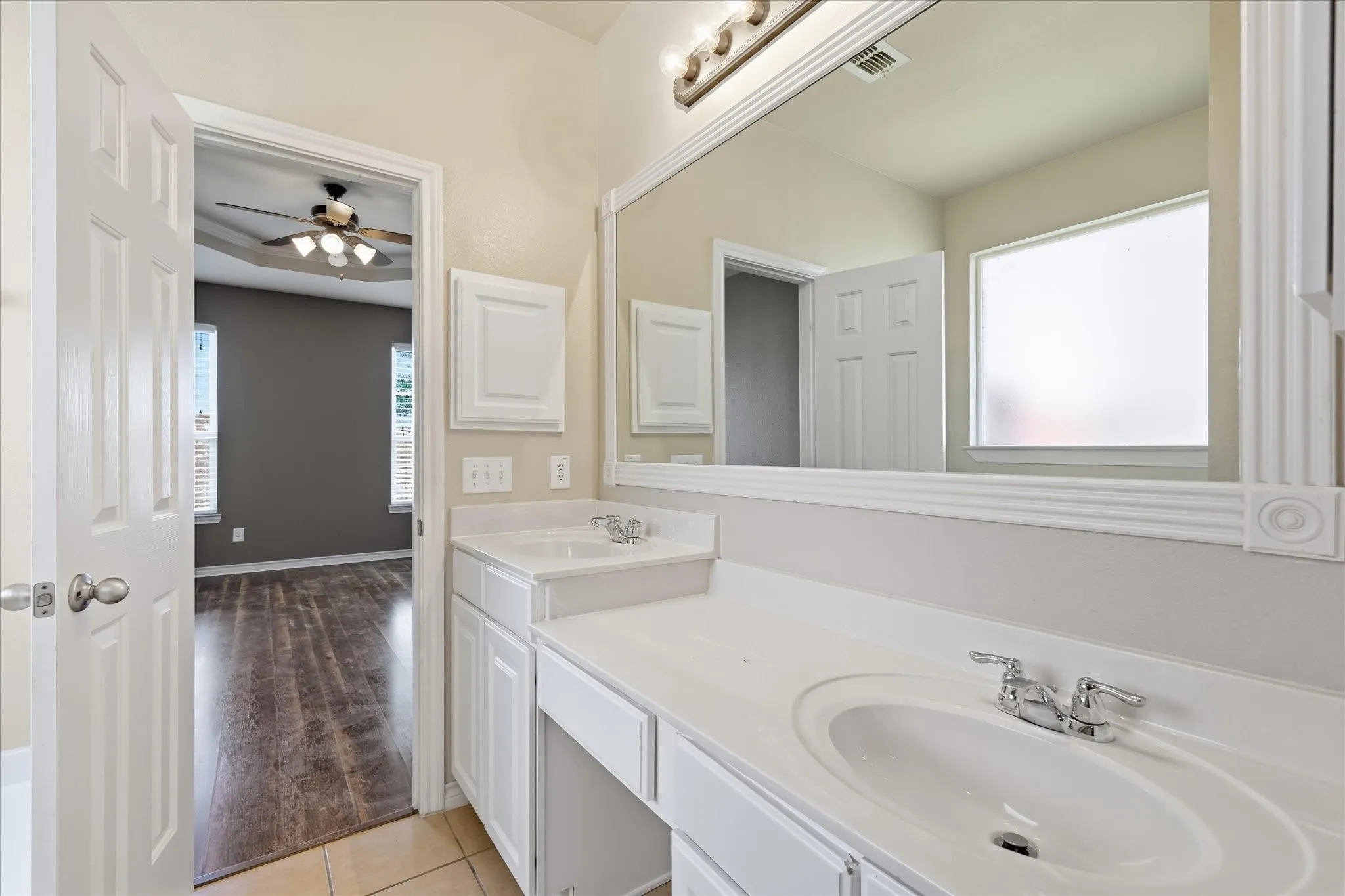 Dual sinks