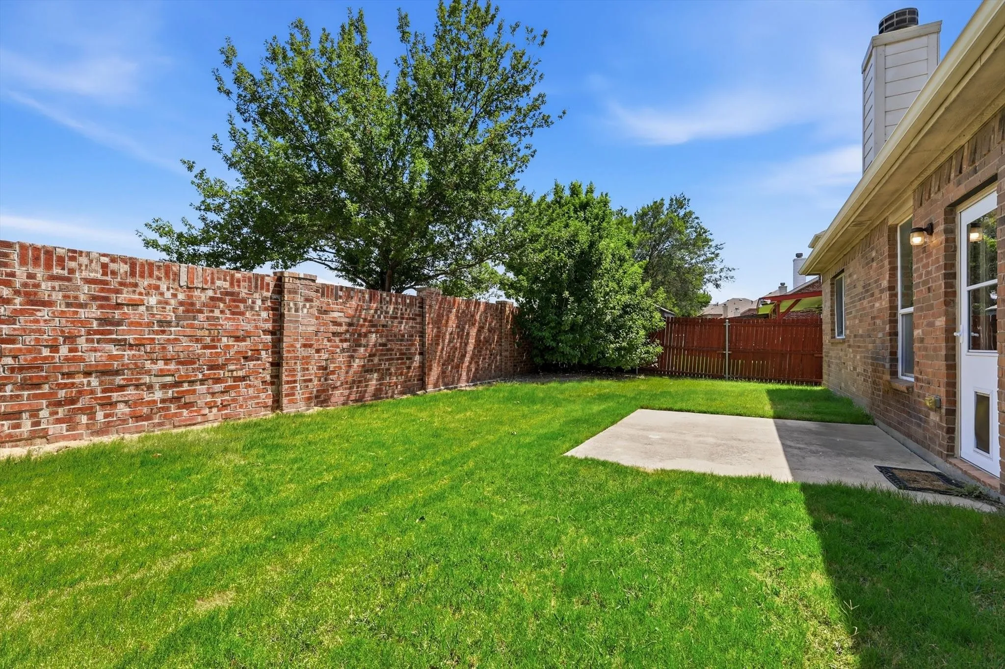 Yard space is perfect for the fur family