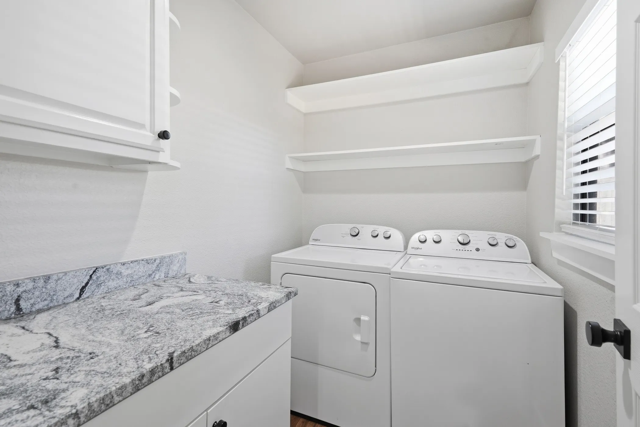 Single Family Residence For Rent in Dallas County , 9011 Angora Street, Dallas, Texas 75218, 2 Bedroom, 2 Bathroom, Garage spaces, 1,106 Sqft, built in 1966, mls#21344724, Real Estate Agent in Dallas, Homes For Rent in Dallas county, Homes For Rent in Dallas, Realtor in Dallas Texas, Real Estate Brokerage Independent Realty Texas, Luminita Cordes Realtor