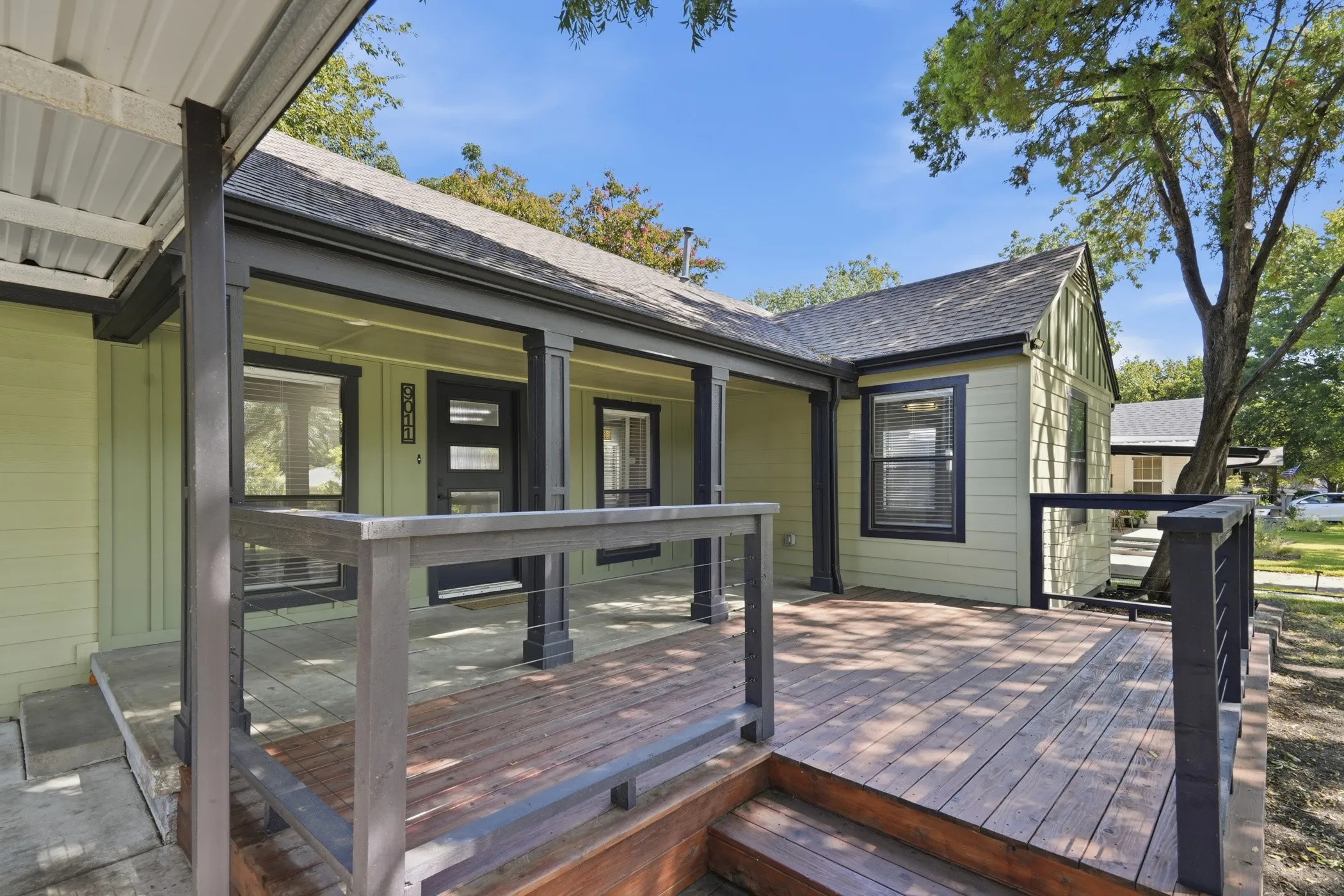 Single Family Residence For Rent in Dallas County , 9011 Angora Street, Dallas, Texas 75218, 2 Bedroom, 2 Bathroom, Garage spaces, 1,106 Sqft, built in 1966, mls#21344724, Real Estate Agent in Dallas, Homes For Rent in Dallas county, Homes For Rent in Dallas, Realtor in Dallas Texas, Real Estate Brokerage Independent Realty Texas, Luminita Cordes Realtor