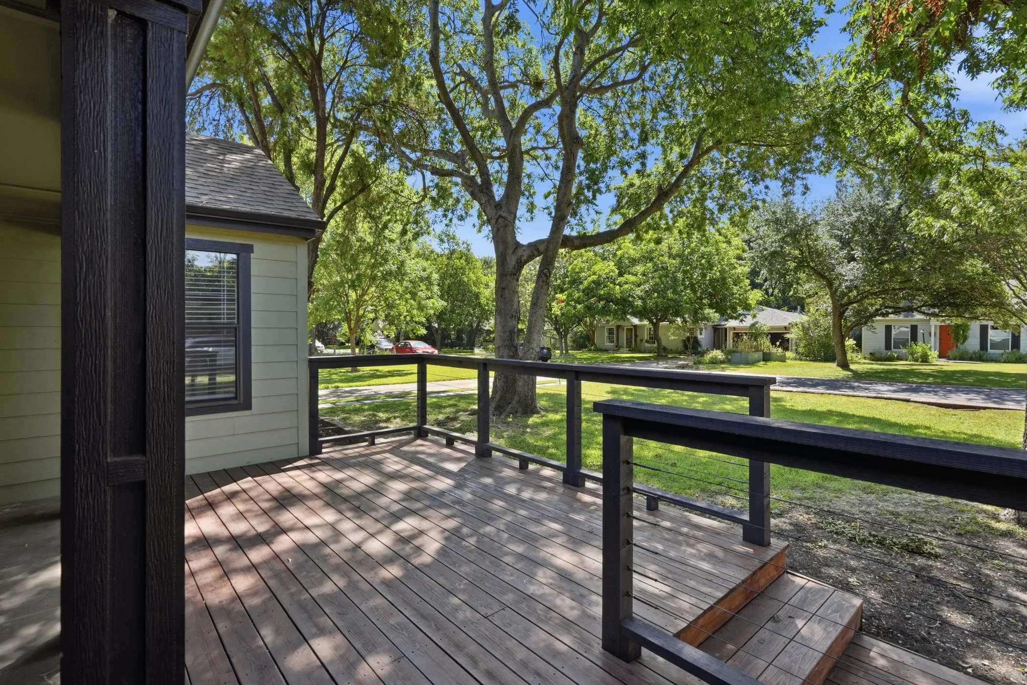 Single Family Residence For Rent in Dallas County , 9011 Angora Street, Dallas, Texas 75218, 2 Bedroom, 2 Bathroom, Garage spaces, 1,106 Sqft, built in 1966, mls#21344724, Real Estate Agent in Dallas, Homes For Rent in Dallas county, Homes For Rent in Dallas, Realtor in Dallas Texas, Real Estate Brokerage Independent Realty Texas, Luminita Cordes Realtor