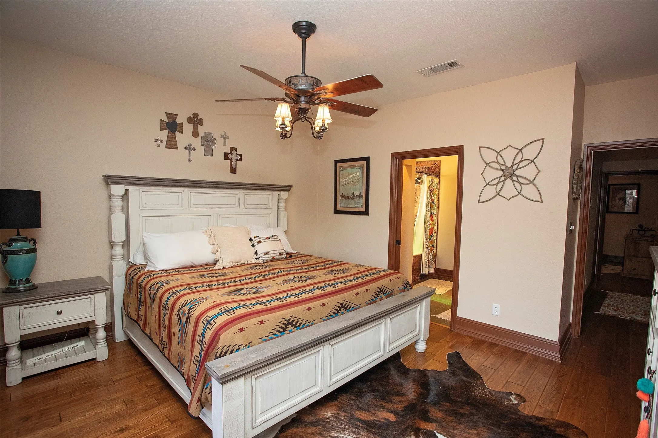Single Family Residence For Sale in Palo Pinto County , 880 Cliffs Drive 2, Possum Kingdom Lake, Texas 76449, 3 Bedrooms, 2 Bathrooms, Garage spaces, 1,729 Sqft, built in 1998, Price $499,900, mls#21344750, Real Estate Agent in Possum Kingdom Lake, Homes For Sale in Palo Pinto county, Homes For Sale in Possum Kingdom Lake, Realtor in Possum Kingdom Lake Texas, Real Estate Brokerage Independent Realty Texas, Luminita Cordes Realtor