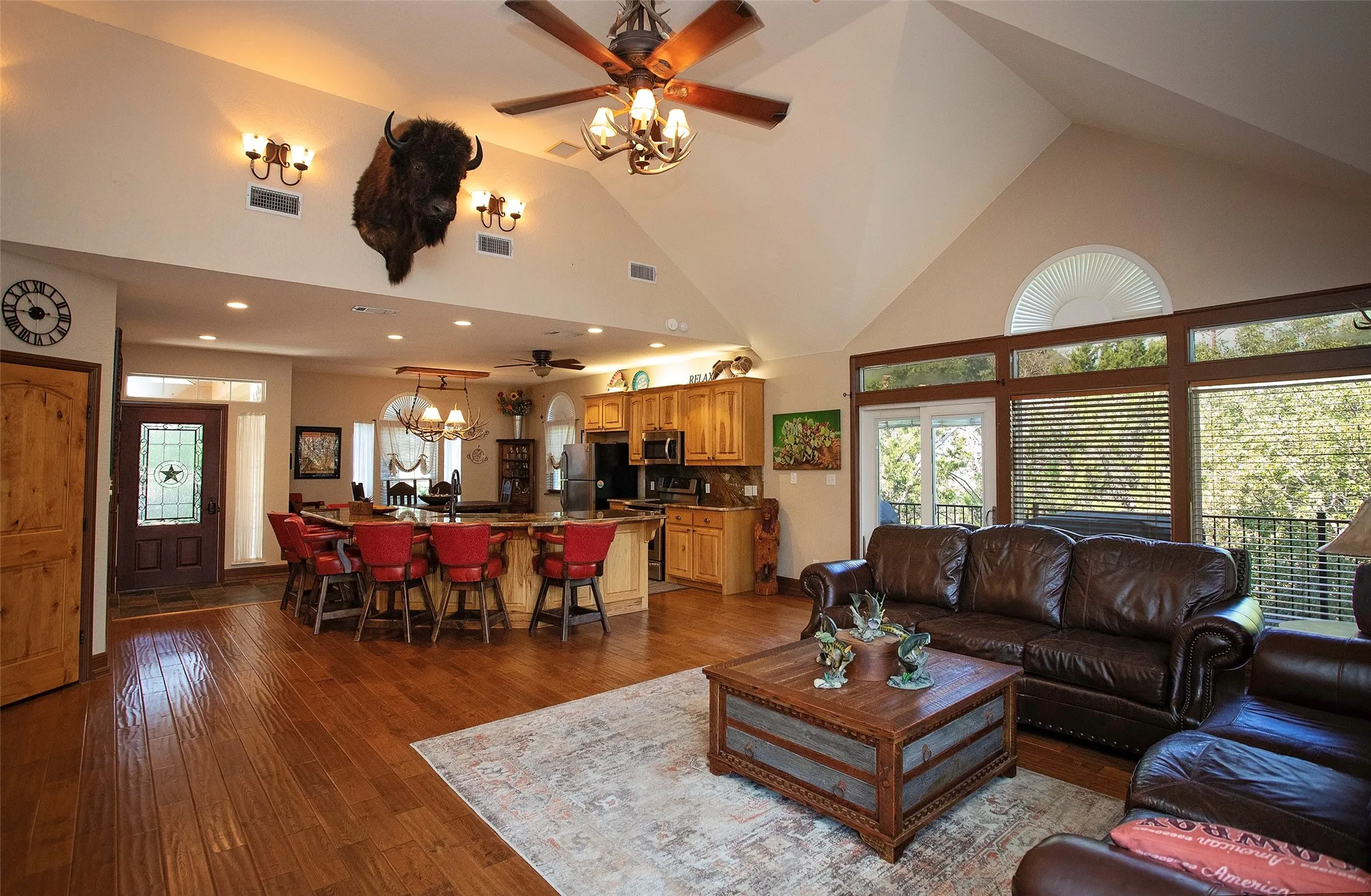 Single Family Residence For Sale in Palo Pinto County , 880 Cliffs Drive 2, Possum Kingdom Lake, Texas 76449, 3 Bedrooms, 2 Bathrooms, Garage spaces, 1,729 Sqft, built in 1998, Price $499,900, mls#21344750, Real Estate Agent in Possum Kingdom Lake, Homes For Sale in Palo Pinto county, Homes For Sale in Possum Kingdom Lake, Realtor in Possum Kingdom Lake Texas, Real Estate Brokerage Independent Realty Texas, Luminita Cordes Realtor