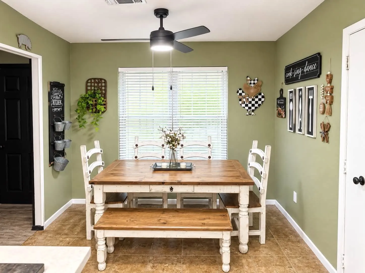 Single Family Residence For Sale in Lamar County , 6540 INWOOD Drive, Reno, Texas 75462, 3 Bedroom, 2 Bathroom, 1 Garage spaces, 1,730 Sqft, built in 1986, mls#21344423, Real Estate Agent in Reno, Homes For Sale in Lamar county, Homes For Sale in Reno, Realtor in Reno Texas, Real Estate Brokerage Independent Realty Texas, Luminita Cordes Realtor