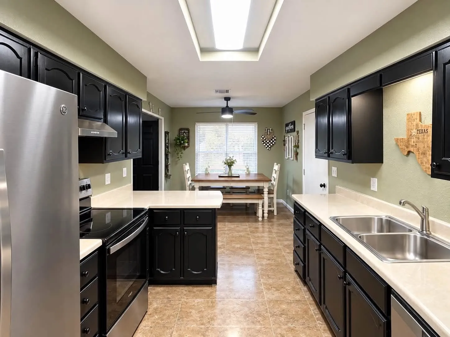 Single Family Residence For Sale in Lamar County , 6540 INWOOD Drive, Reno, Texas 75462, 3 Bedroom, 2 Bathroom, 1 Garage spaces, 1,730 Sqft, built in 1986, mls#21344423, Real Estate Agent in Reno, Homes For Sale in Lamar county, Homes For Sale in Reno, Realtor in Reno Texas, Real Estate Brokerage Independent Realty Texas, Luminita Cordes Realtor