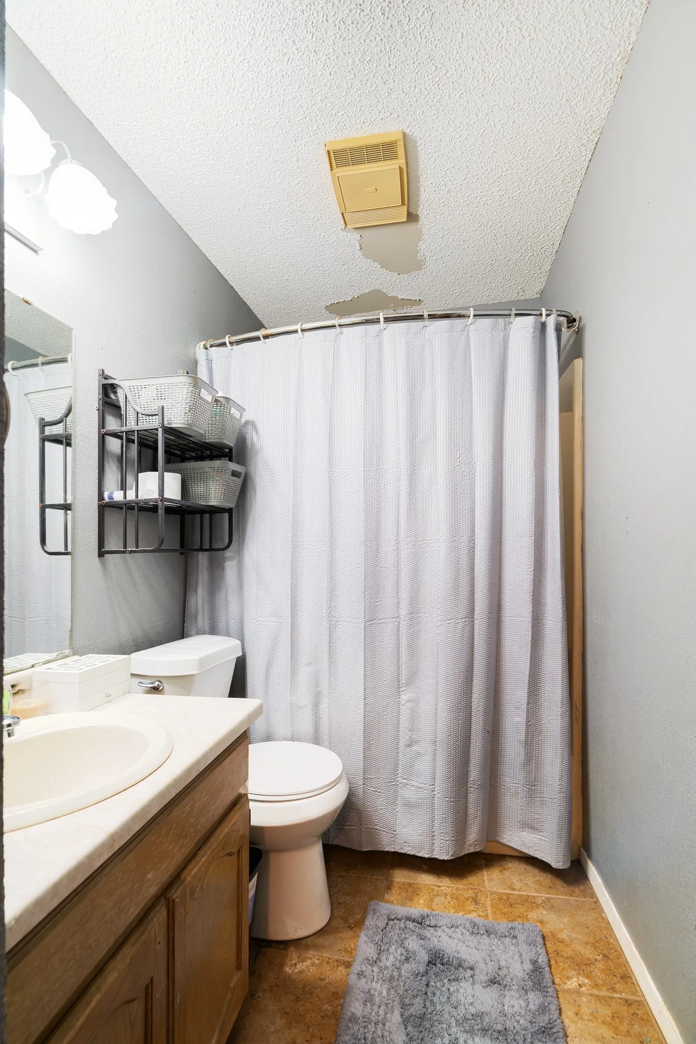 Single Family Residence For Sale in Lamar County , 6540 INWOOD Drive, Reno, Texas 75462, 3 Bedroom, 2 Bathroom, 1 Garage spaces, 1,730 Sqft, built in 1986, mls#21344423, Real Estate Agent in Reno, Homes For Sale in Lamar county, Homes For Sale in Reno, Realtor in Reno Texas, Real Estate Brokerage Independent Realty Texas, Luminita Cordes Realtor