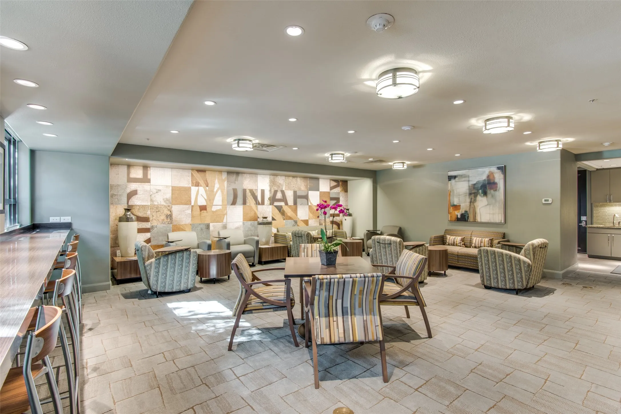 Resident Coffee Lounge with complementary WiFi