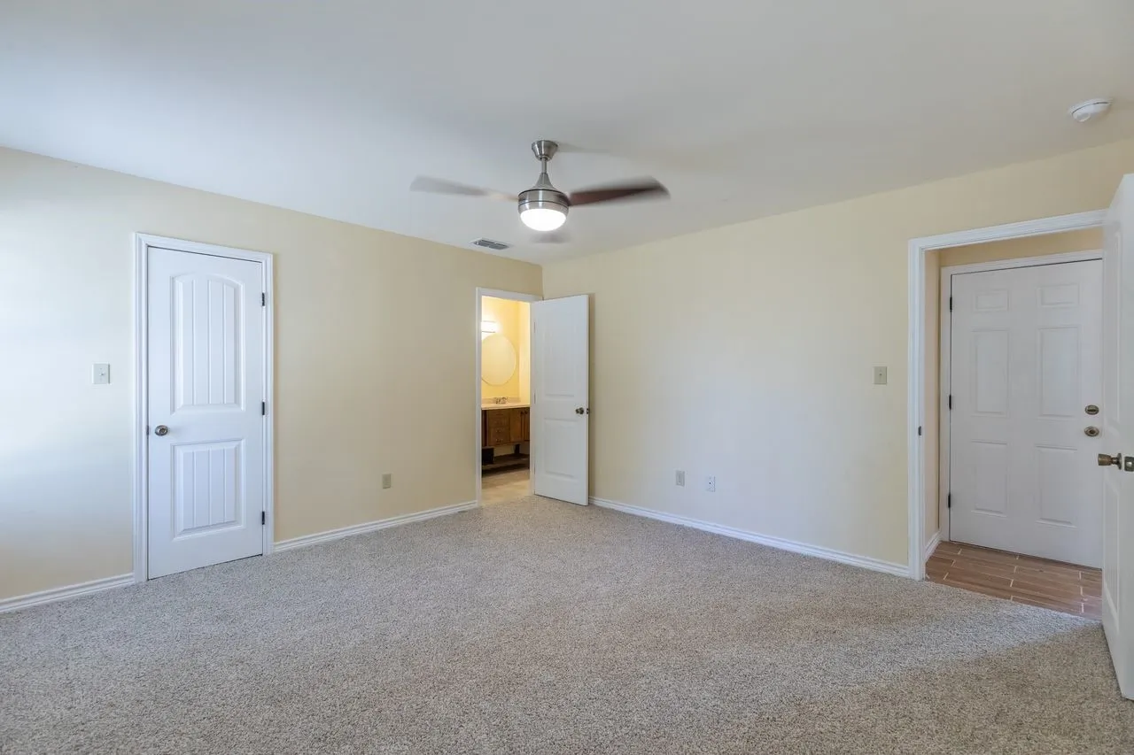 Single Family Residence For Sale in Taylor County , 2910 Wenwood Road, Abilene, Texas 79606, 3 Bedroom, 2 Bathroom, 2 Garage spaces, 1,263 Sqft, built in 2019, mls#21344855, Real Estate Agent in Abilene, Homes For Sale in Taylor county, Homes For Sale in Abilene, Realtor in Abilene Texas, Real Estate Brokerage Independent Realty Texas, Luminita Cordes Realtor