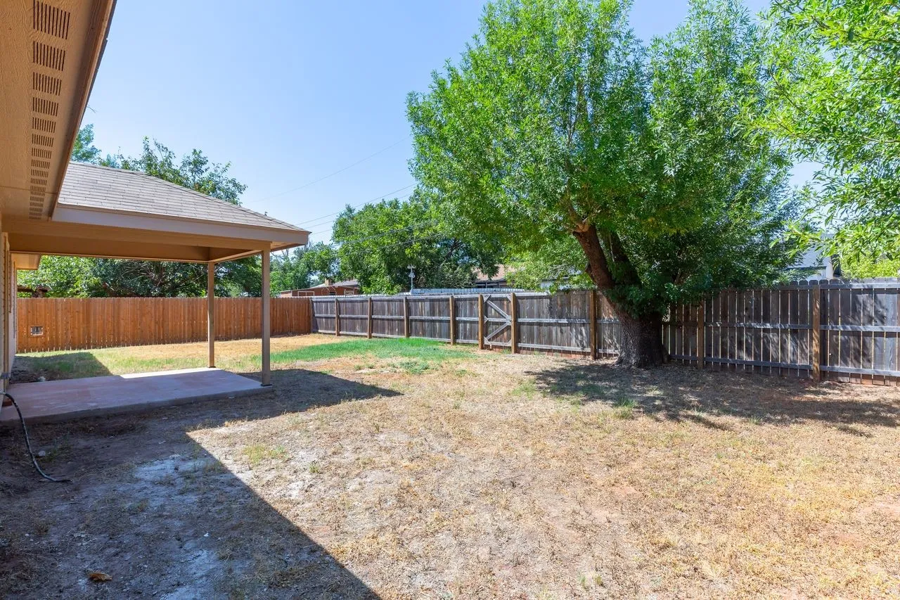 Single Family Residence For Sale in Taylor County , 2910 Wenwood Road, Abilene, Texas 79606, 3 Bedroom, 2 Bathroom, 2 Garage spaces, 1,263 Sqft, built in 2019, mls#21344855, Real Estate Agent in Abilene, Homes For Sale in Taylor county, Homes For Sale in Abilene, Realtor in Abilene Texas, Real Estate Brokerage Independent Realty Texas, Luminita Cordes Realtor