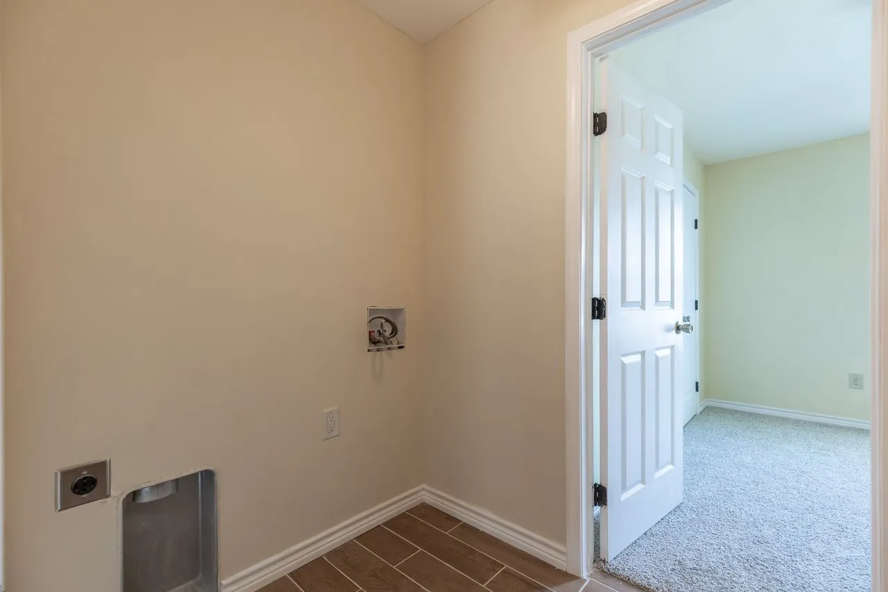 Single Family Residence For Sale in Taylor County , 2910 Wenwood Road, Abilene, Texas 79606, 3 Bedroom, 2 Bathroom, 2 Garage spaces, 1,263 Sqft, built in 2019, mls#21344855, Real Estate Agent in Abilene, Homes For Sale in Taylor county, Homes For Sale in Abilene, Realtor in Abilene Texas, Real Estate Brokerage Independent Realty Texas, Luminita Cordes Realtor