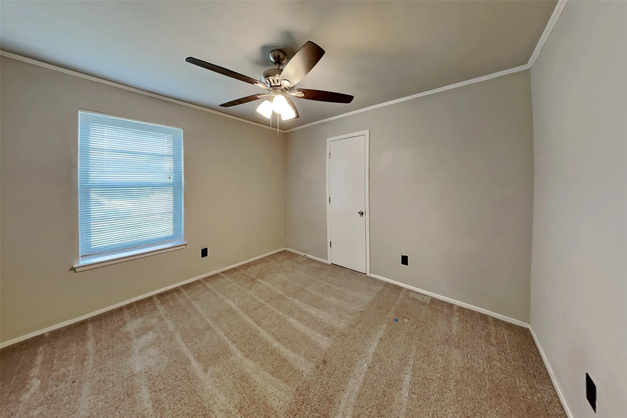 Single Family Residence For Rent in Tarrant County , 6917 Lincolnshire Lane, North Richland Hills, Texas 76182, 3 Bedroom, 2 Bathroom, 2 Garage spaces, 1,401 Sqft, built in 1978, mls#21344842, Real Estate Agent in North Richland Hills, Homes For Rent in Tarrant county, Homes For Rent in North Richland Hills, Realtor in North Richland Hills Texas, Real Estate Brokerage Independent Realty Texas, Luminita Cordes Realtor