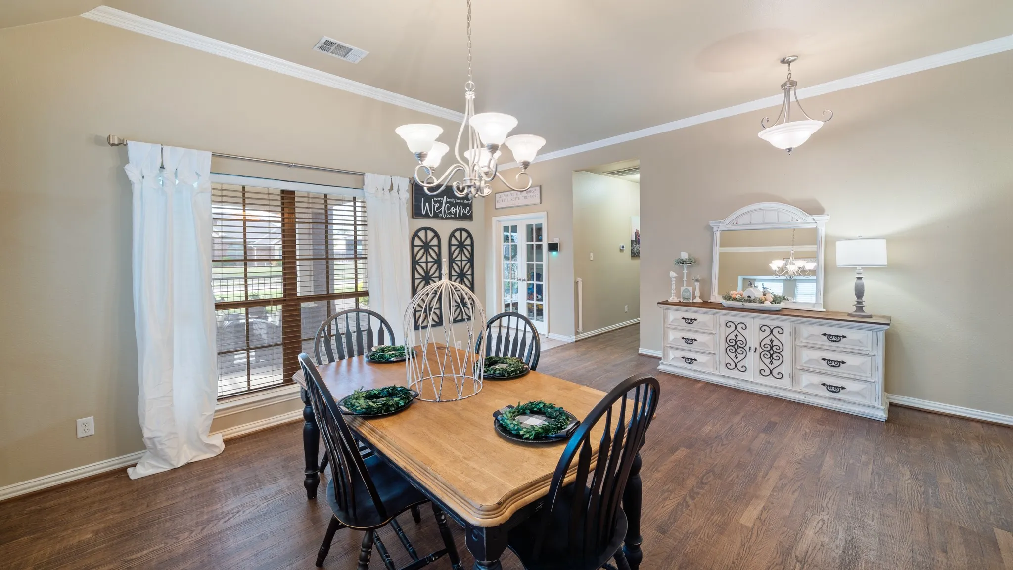 Single Family Residence For Sale in Kaufman County , 238 Country View Lane, Crandall, Texas 75114, 3 Bedroom, 2 Bathroom, 2 Garage spaces, 2,241 Sqft, built in 2005, mls#21344130, Real Estate Agent in Crandall, Homes For Sale in Kaufman county, Homes For Sale in Crandall, Realtor in Crandall Texas, Real Estate Brokerage Independent Realty Texas, Luminita Cordes Realtor