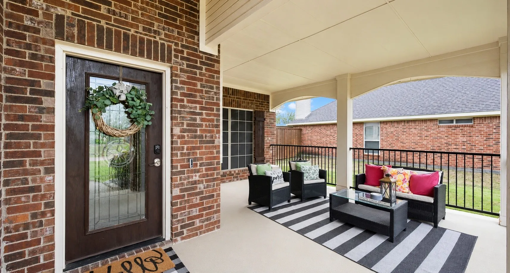 Single Family Residence For Sale in Kaufman County , 238 Country View Lane, Crandall, Texas 75114, 3 Bedroom, 2 Bathroom, 2 Garage spaces, 2,241 Sqft, built in 2005, mls#21344130, Real Estate Agent in Crandall, Homes For Sale in Kaufman county, Homes For Sale in Crandall, Realtor in Crandall Texas, Real Estate Brokerage Independent Realty Texas, Luminita Cordes Realtor