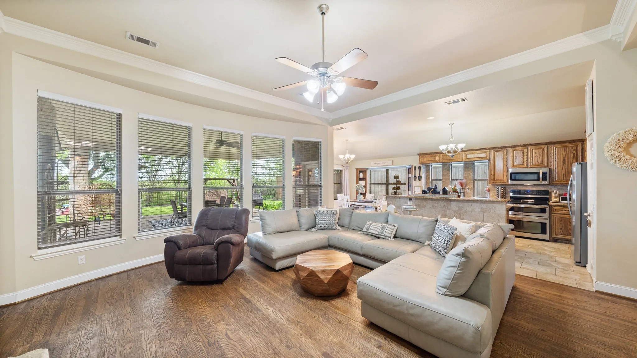 Single Family Residence For Sale in Kaufman County , 238 Country View Lane, Crandall, Texas 75114, 3 Bedroom, 2 Bathroom, 2 Garage spaces, 2,241 Sqft, built in 2005, mls#21344130, Real Estate Agent in Crandall, Homes For Sale in Kaufman county, Homes For Sale in Crandall, Realtor in Crandall Texas, Real Estate Brokerage Independent Realty Texas, Luminita Cordes Realtor