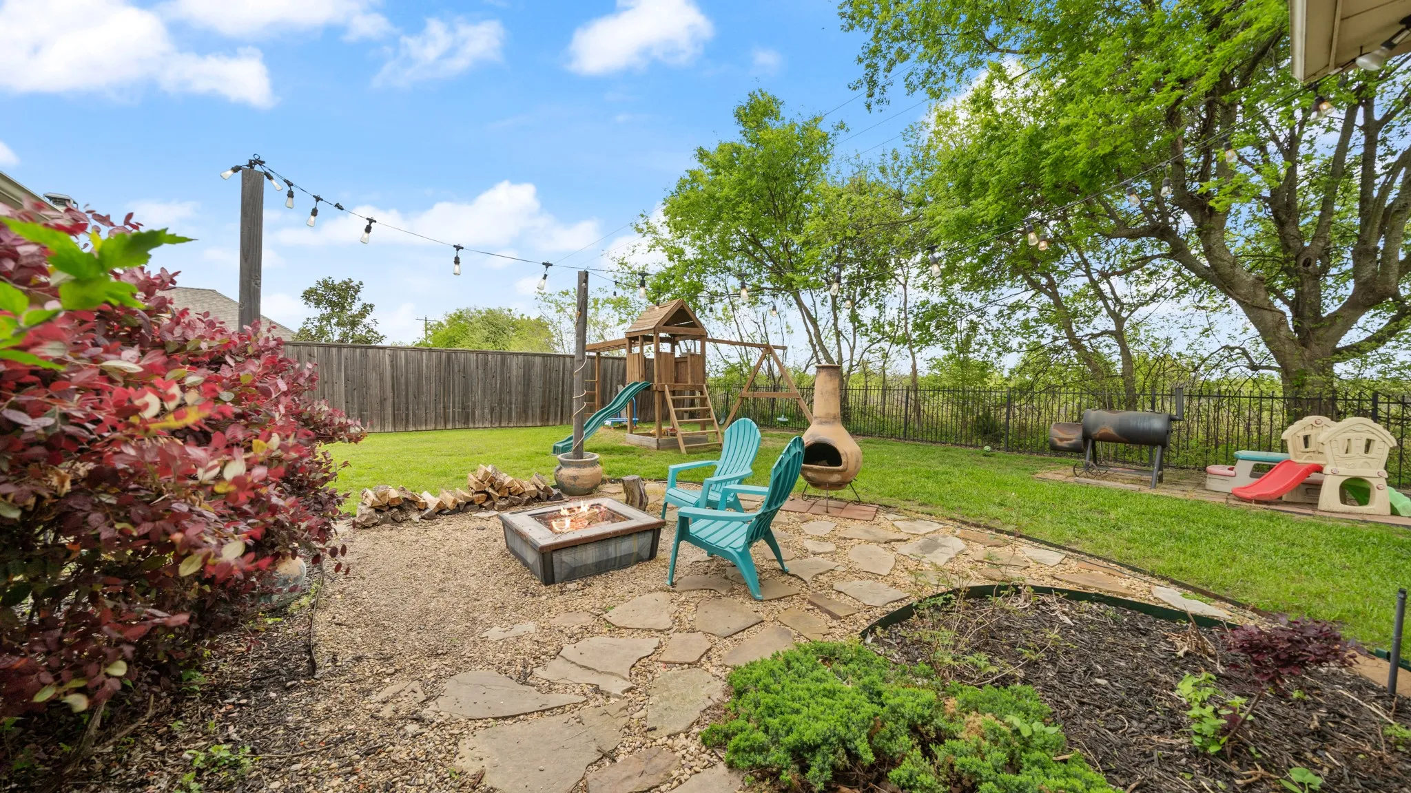 Single Family Residence For Sale in Kaufman County , 238 Country View Lane, Crandall, Texas 75114, 3 Bedroom, 2 Bathroom, 2 Garage spaces, 2,241 Sqft, built in 2005, mls#21344130, Real Estate Agent in Crandall, Homes For Sale in Kaufman county, Homes For Sale in Crandall, Realtor in Crandall Texas, Real Estate Brokerage Independent Realty Texas, Luminita Cordes Realtor