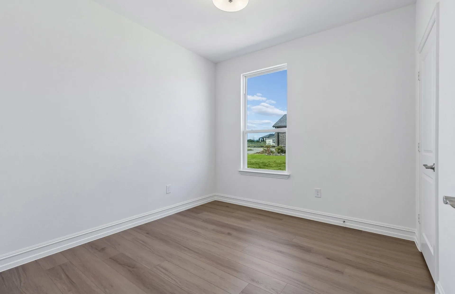 Spacious secondary bedroom