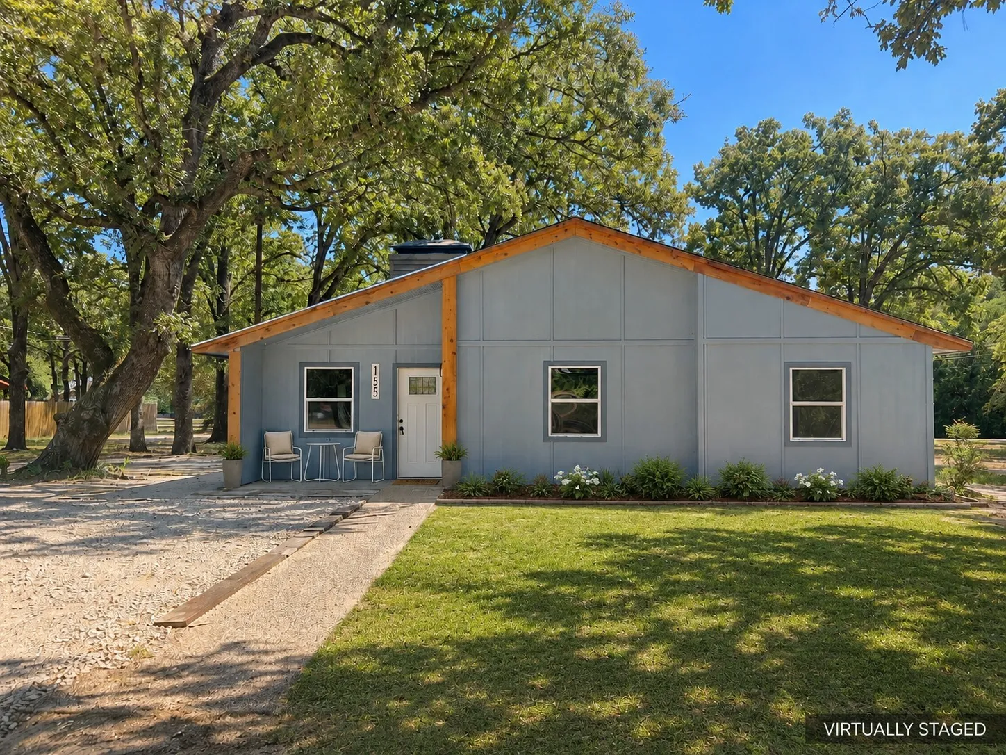 Single Family Residence For Rent in Henderson County , 155 Barcelona Street, Payne Springs, Texas 75156, 3 Bedroom, 2 Bathroom, Garage spaces, 1,440 Sqft, built in 1973, mls#21344869, Real Estate Agent in Payne Springs, Homes For Rent in Henderson county, Homes For Rent in Payne Springs, Realtor in Payne Springs Texas, Real Estate Brokerage Independent Realty Texas, Luminita Cordes Realtor