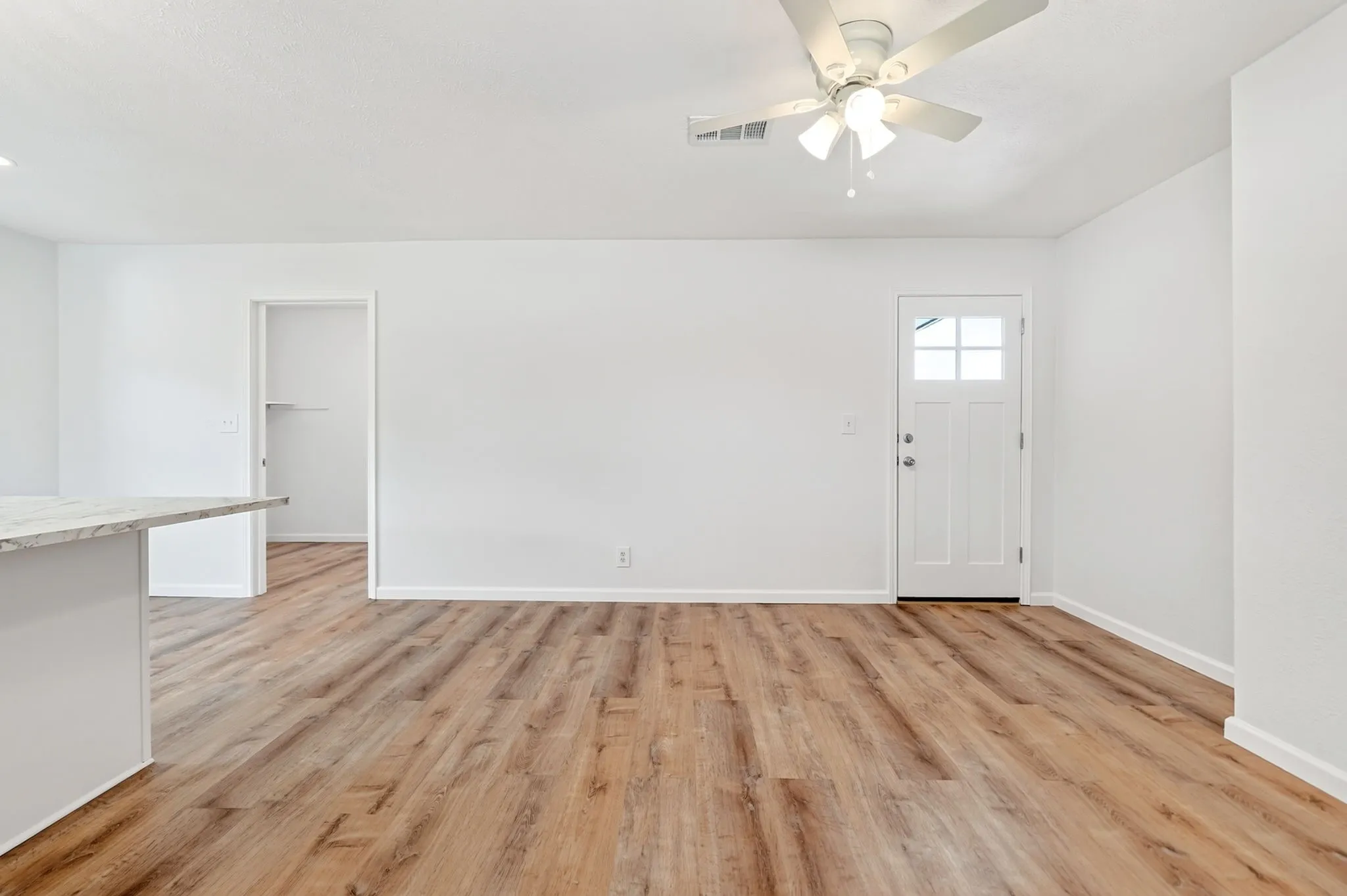 Single Family Residence For Sale in Hunt County , 8312 Charles Street, Greenville, Texas 75402, 3 Bedroom, 2 Bathroom, 1 Garage spaces, 1,269 Sqft, built in 1971, mls#21336034, Real Estate Agent in Greenville, Homes For Sale in Hunt county, Homes For Sale in Greenville, Realtor in Greenville Texas, Real Estate Brokerage Independent Realty Texas, Luminita Cordes Realtor