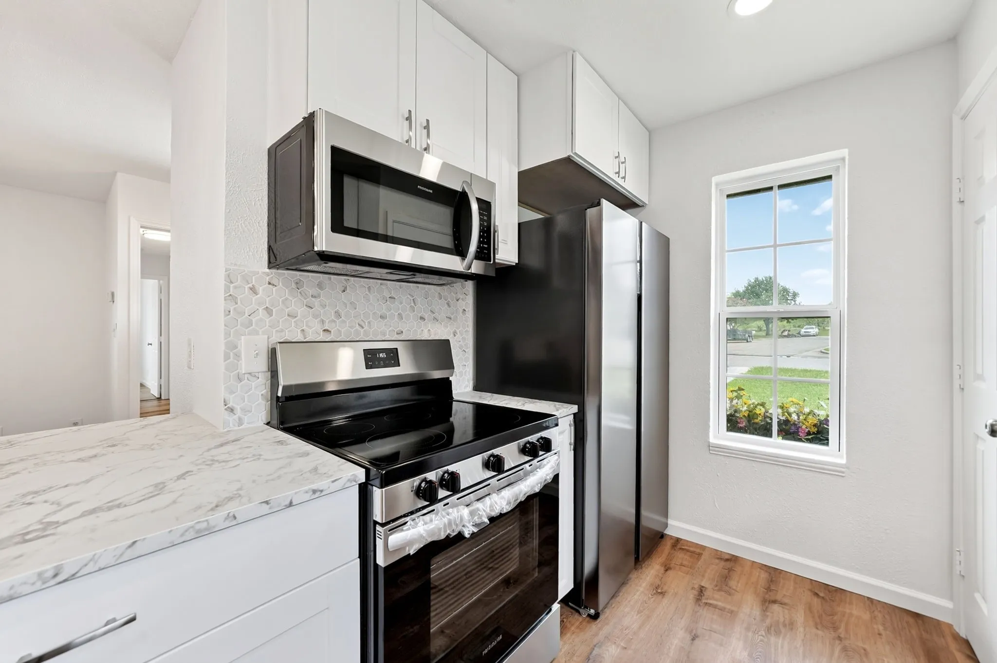 Single Family Residence For Sale in Hunt County , 8312 Charles Street, Greenville, Texas 75402, 3 Bedroom, 2 Bathroom, 1 Garage spaces, 1,269 Sqft, built in 1971, mls#21336034, Real Estate Agent in Greenville, Homes For Sale in Hunt county, Homes For Sale in Greenville, Realtor in Greenville Texas, Real Estate Brokerage Independent Realty Texas, Luminita Cordes Realtor