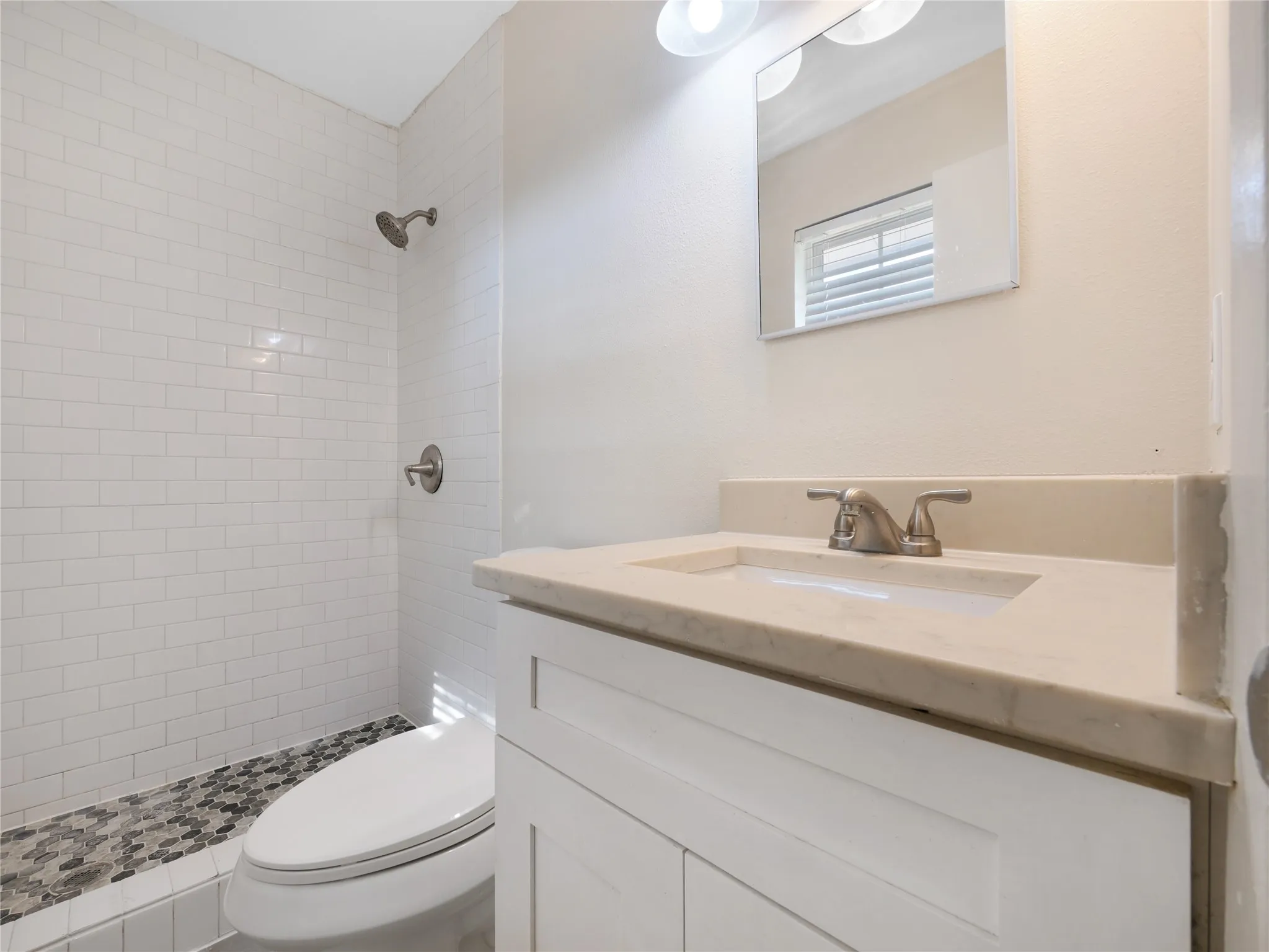 Single Family Residence For Sale in Dallas County , 3616 Pacesetter Drive, Dallas, Texas 75241, 3 Bedroom, 2 Bathroom, 1 Garage spaces, 1,187 Sqft, built in 1971, mls#21324537, Real Estate Agent in Dallas, Homes For Sale in Dallas county, Homes For Sale in Dallas, Realtor in Dallas Texas, Real Estate Brokerage Independent Realty Texas, Luminita Cordes Realtor
