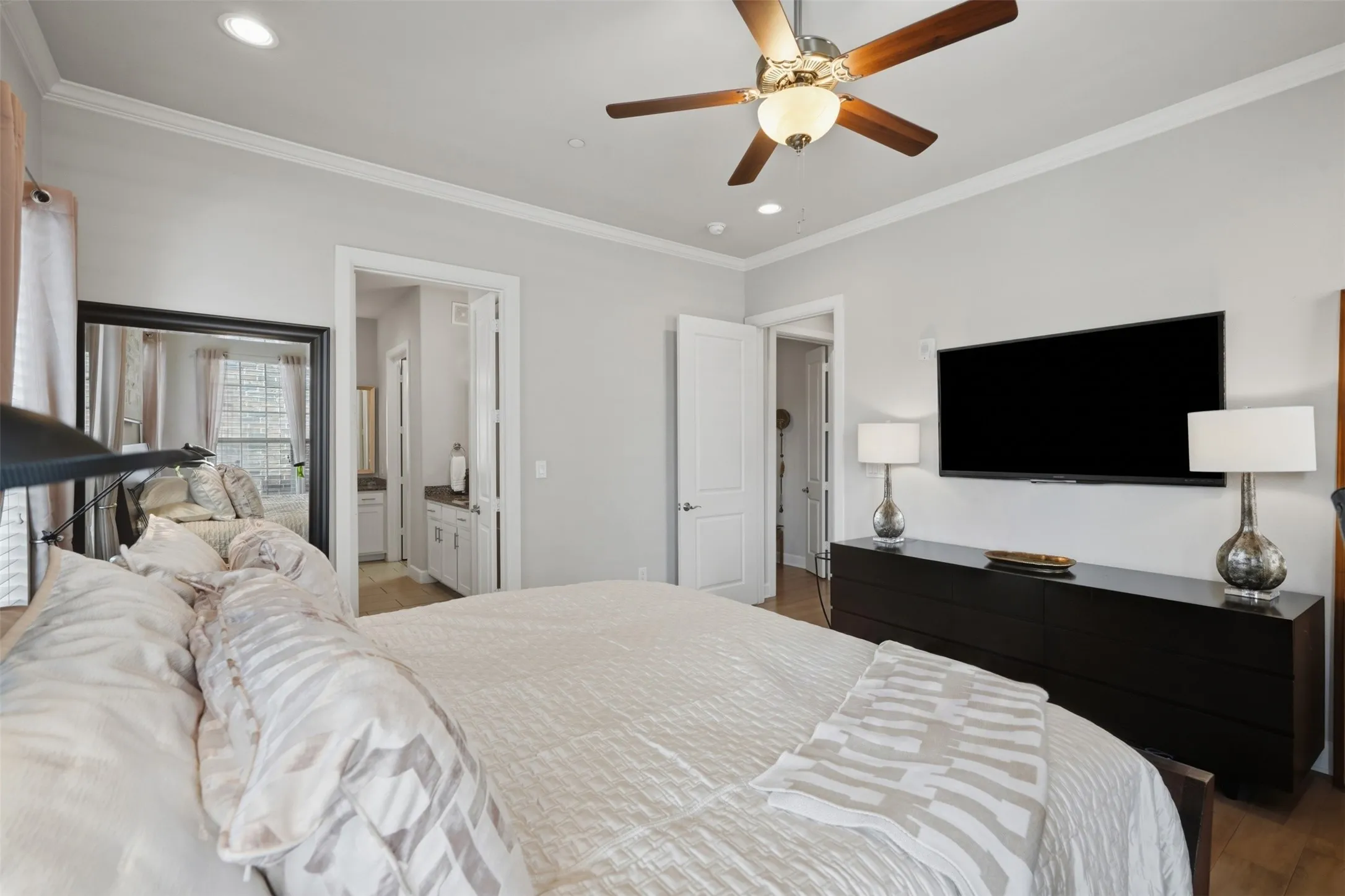 Condominium For Sale in Dallas County , 5005 Meridian Lane 2103, Addison, Texas 75001, 2 Bedroom, 3 Bathroom, 2 Garage spaces, 1,966 Sqft, built in 2013, Price $545,000, mls#21328688, Real Estate Agent in Addison, Homes For Sale in Dallas county, Homes For Sale in Addison, Realtor in Addison Texas, Real Estate Brokerage Independent Realty Texas, Luminita Cordes Realtor