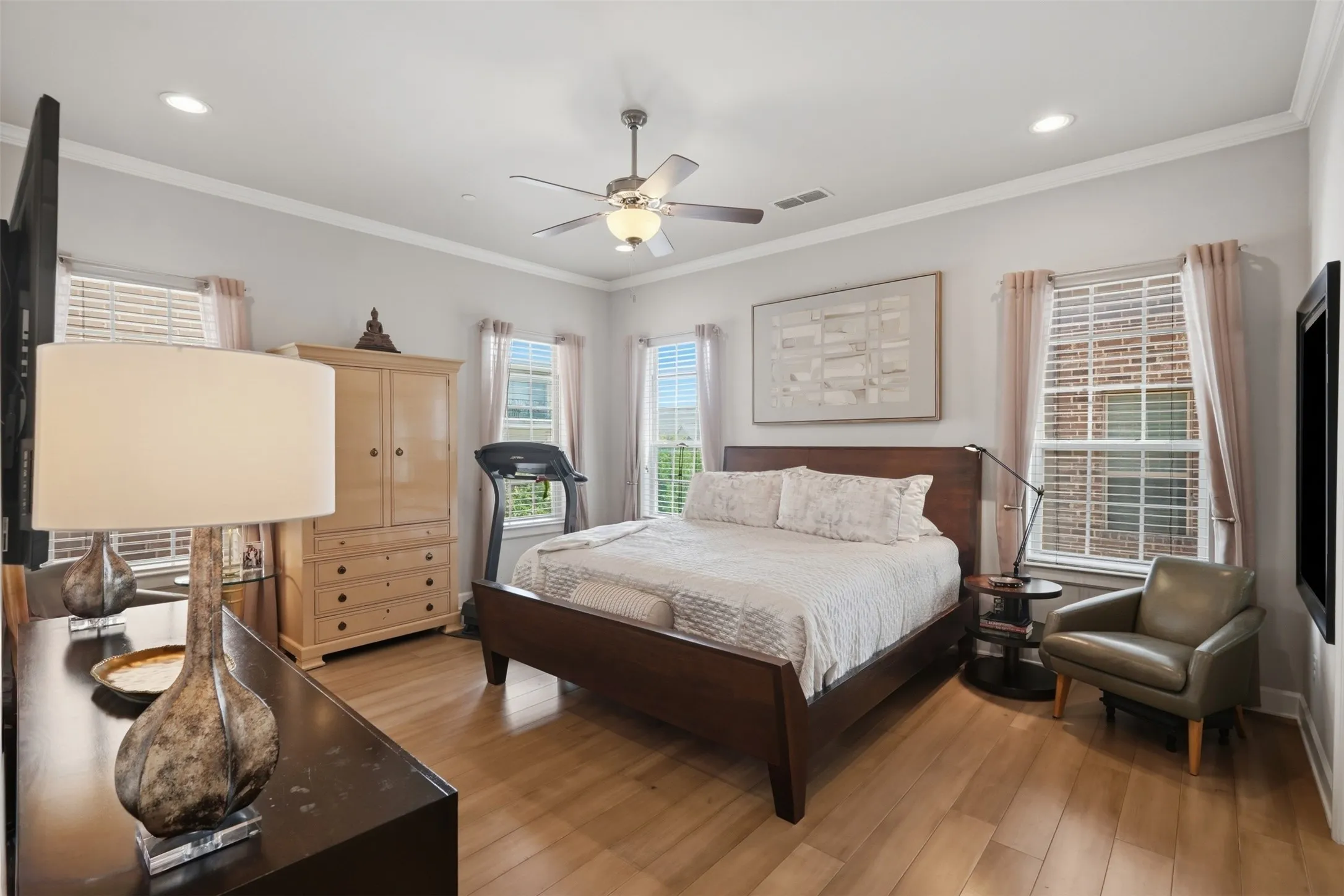 Condominium For Sale in Dallas County , 5005 Meridian Lane 2103, Addison, Texas 75001, 2 Bedroom, 3 Bathroom, 2 Garage spaces, 1,966 Sqft, built in 2013, Price $545,000, mls#21328688, Real Estate Agent in Addison, Homes For Sale in Dallas county, Homes For Sale in Addison, Realtor in Addison Texas, Real Estate Brokerage Independent Realty Texas, Luminita Cordes Realtor