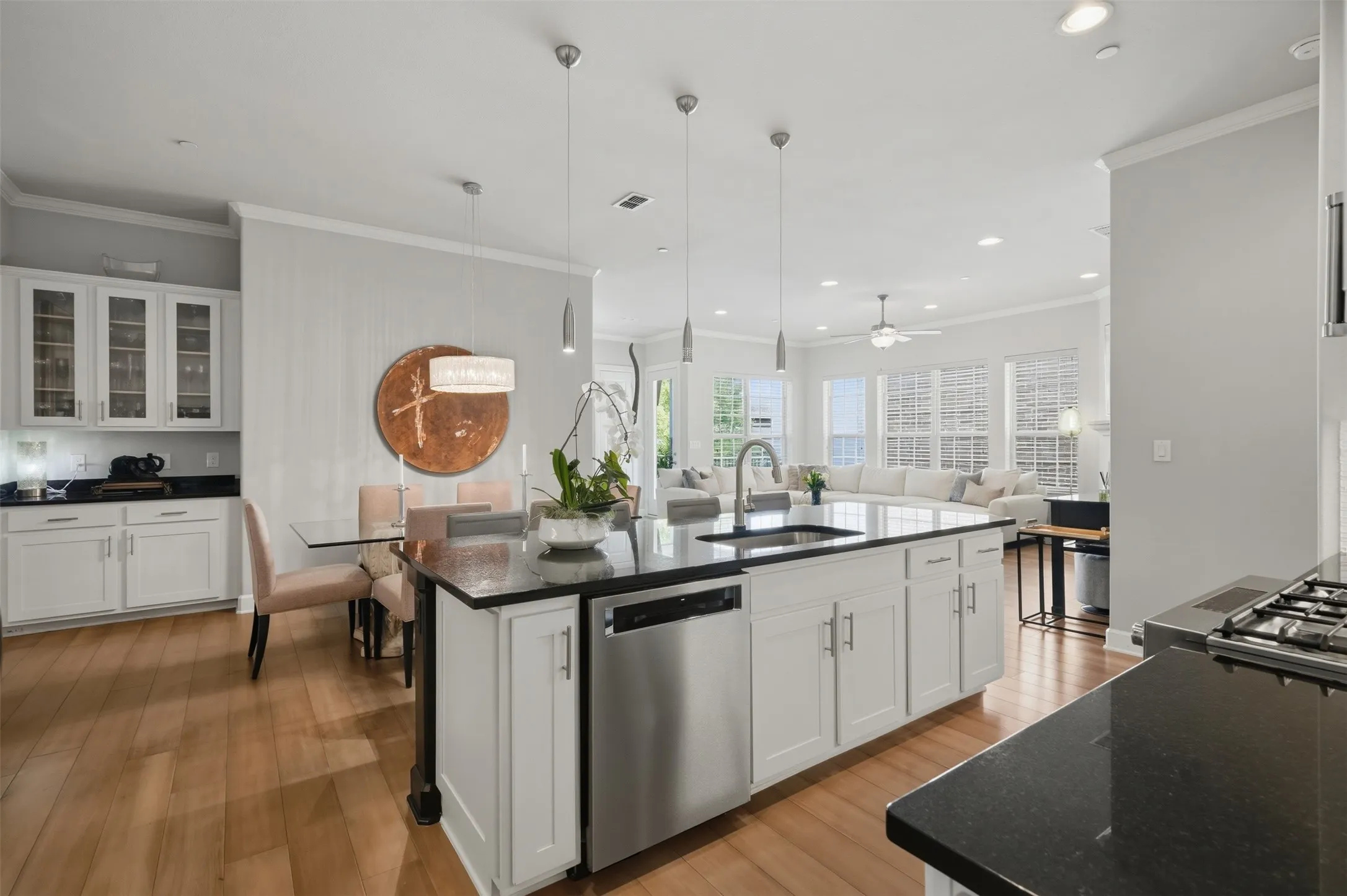 Condominium For Sale in Dallas County , 5005 Meridian Lane 2103, Addison, Texas 75001, 2 Bedroom, 3 Bathroom, 2 Garage spaces, 1,966 Sqft, built in 2013, Price $545,000, mls#21328688, Real Estate Agent in Addison, Homes For Sale in Dallas county, Homes For Sale in Addison, Realtor in Addison Texas, Real Estate Brokerage Independent Realty Texas, Luminita Cordes Realtor