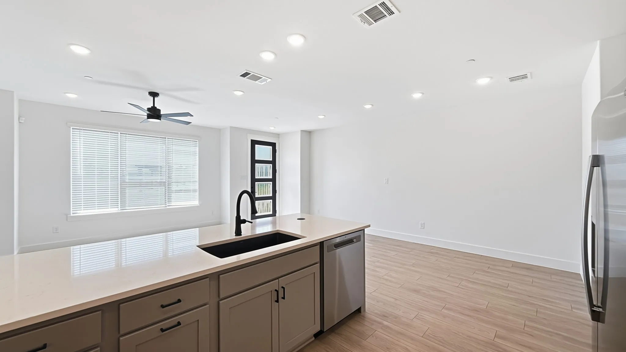 Townhouse For Rent in Collin County , 2521 Brunswick Way, Allen, Texas 75013, 3 Bedroom, 3 Bathroom, 2 Garage spaces, 1,844 Sqft, built in 2026, mls#21344186, Real Estate Agent in Allen, Homes For Rent in Collin county, Homes For Rent in Allen, Realtor in Allen Texas, Real Estate Brokerage Independent Realty Texas, Luminita Cordes Realtor