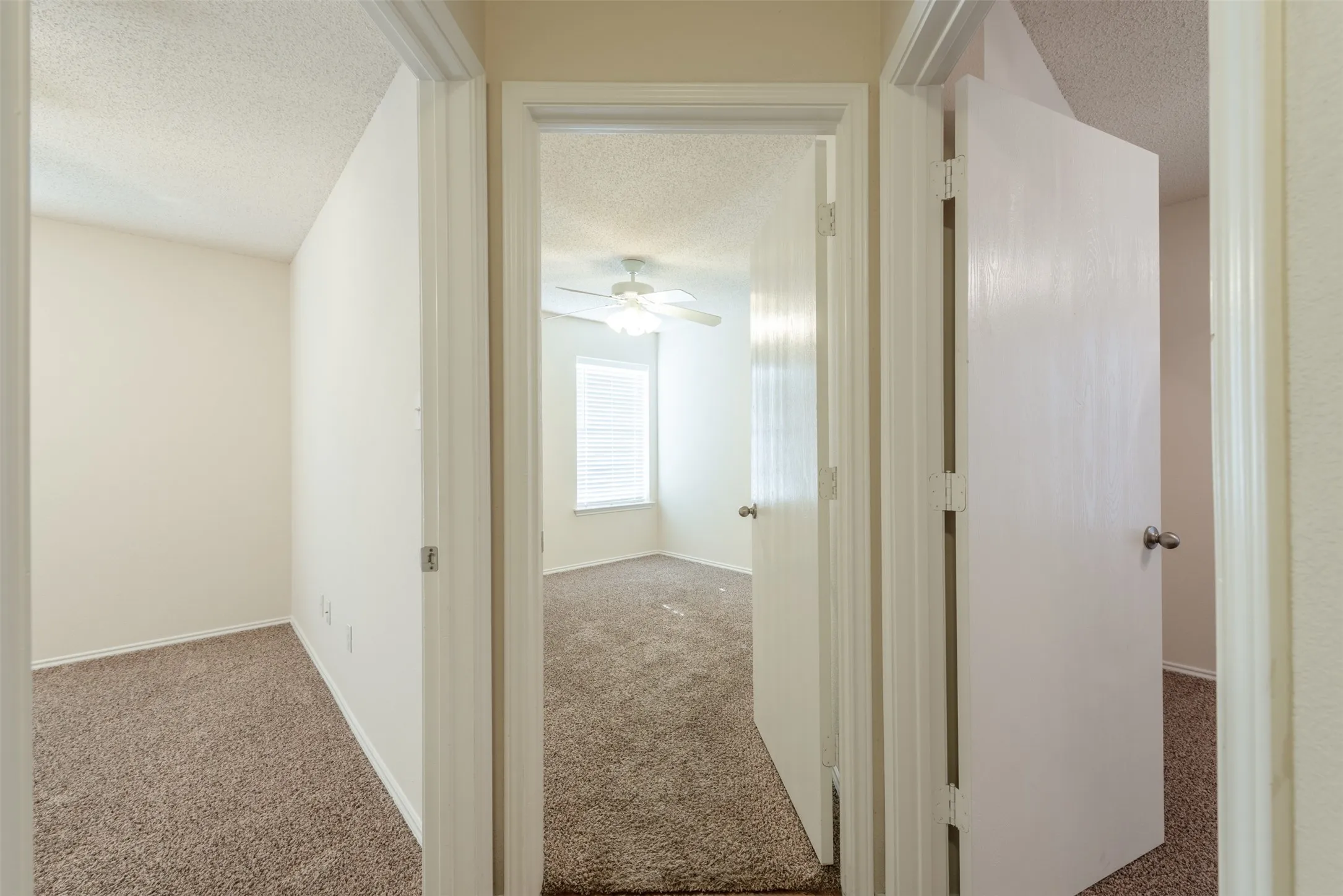 Single Family Residence For Rent in Parker County , 201 Whitestone Way, Weatherford, Texas 76085, 4 Bedroom, 2 Bathroom, 2 Garage spaces, 1,833 Sqft, built in 2002, mls#21344886, Real Estate Agent in Weatherford, Homes For Rent in Parker county, Homes For Rent in Weatherford, Realtor in Weatherford Texas, Real Estate Brokerage Independent Realty Texas, Luminita Cordes Realtor