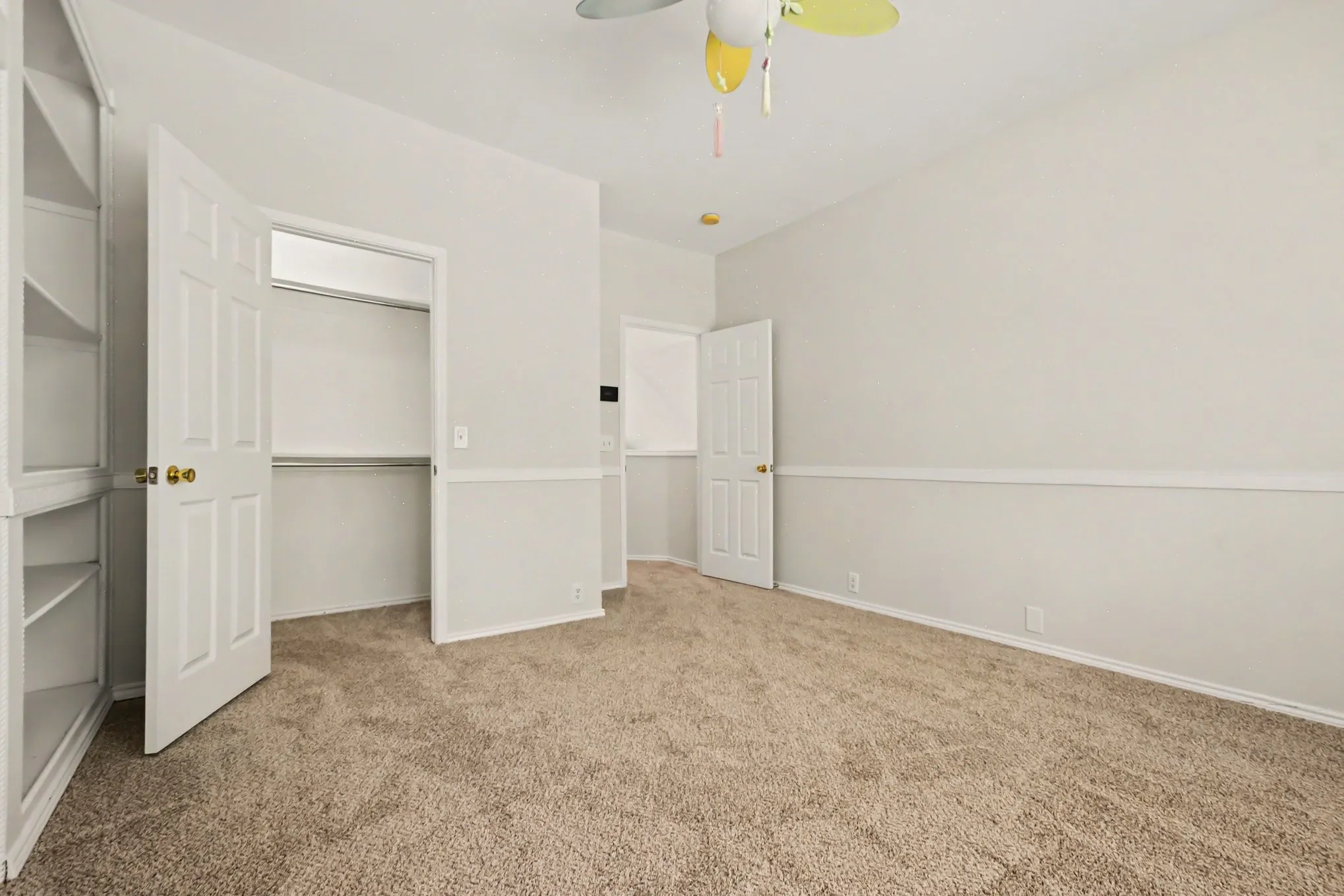 Single Family Residence For Sale in Collin County , 11427 Still Hollow Drive, Frisco, Texas 75035, 3 Bedroom, 3 Bathroom, 2 Garage spaces, 2,004 Sqft, built in 2001, mls#21344601, Real Estate Agent in Frisco, Homes For Sale in Collin county, Homes For Sale in Frisco, Realtor in Frisco Texas, Real Estate Brokerage Independent Realty Texas, Luminita Cordes Realtor