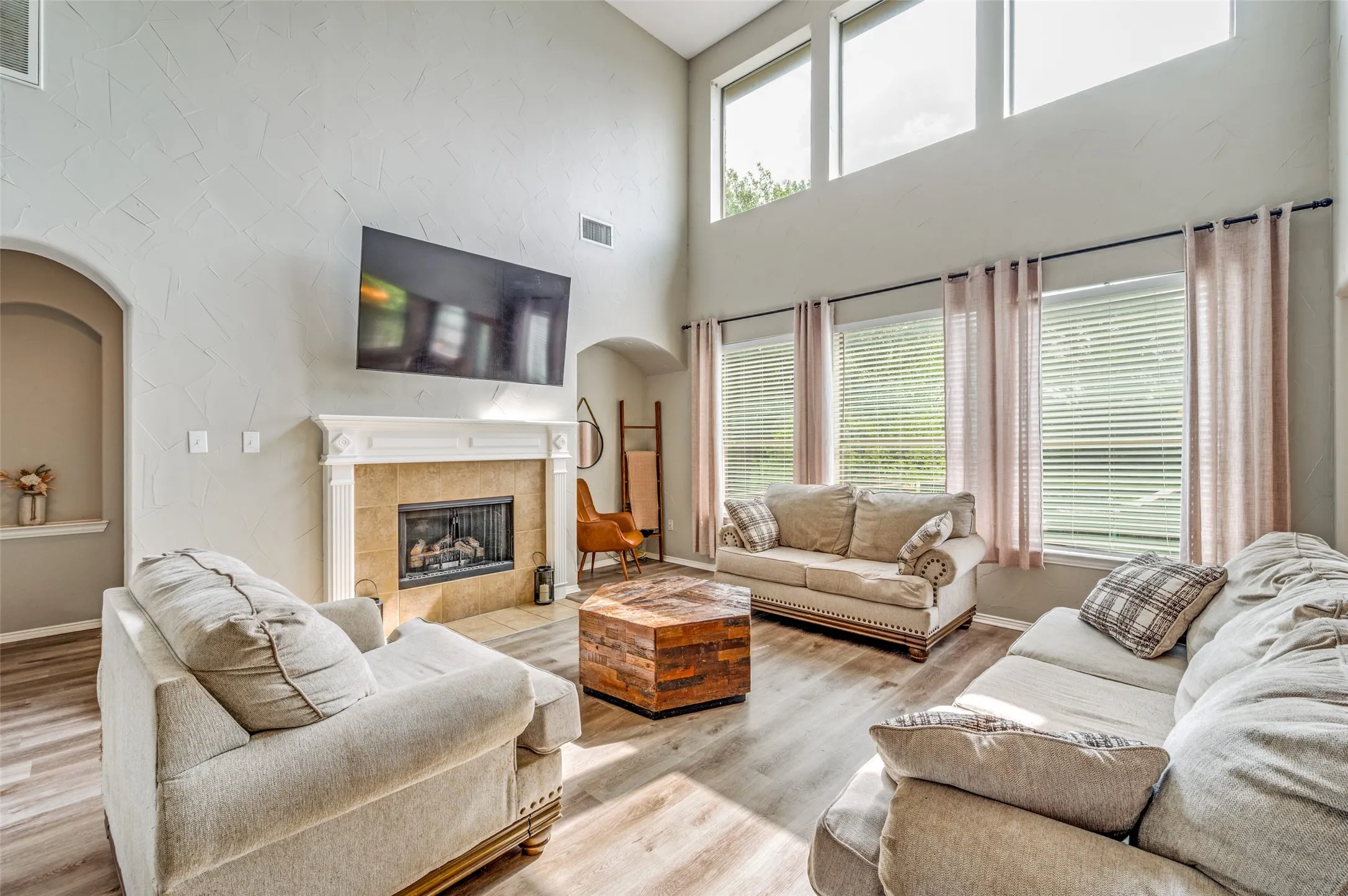 If you love views of a private pond come sit in your living room!