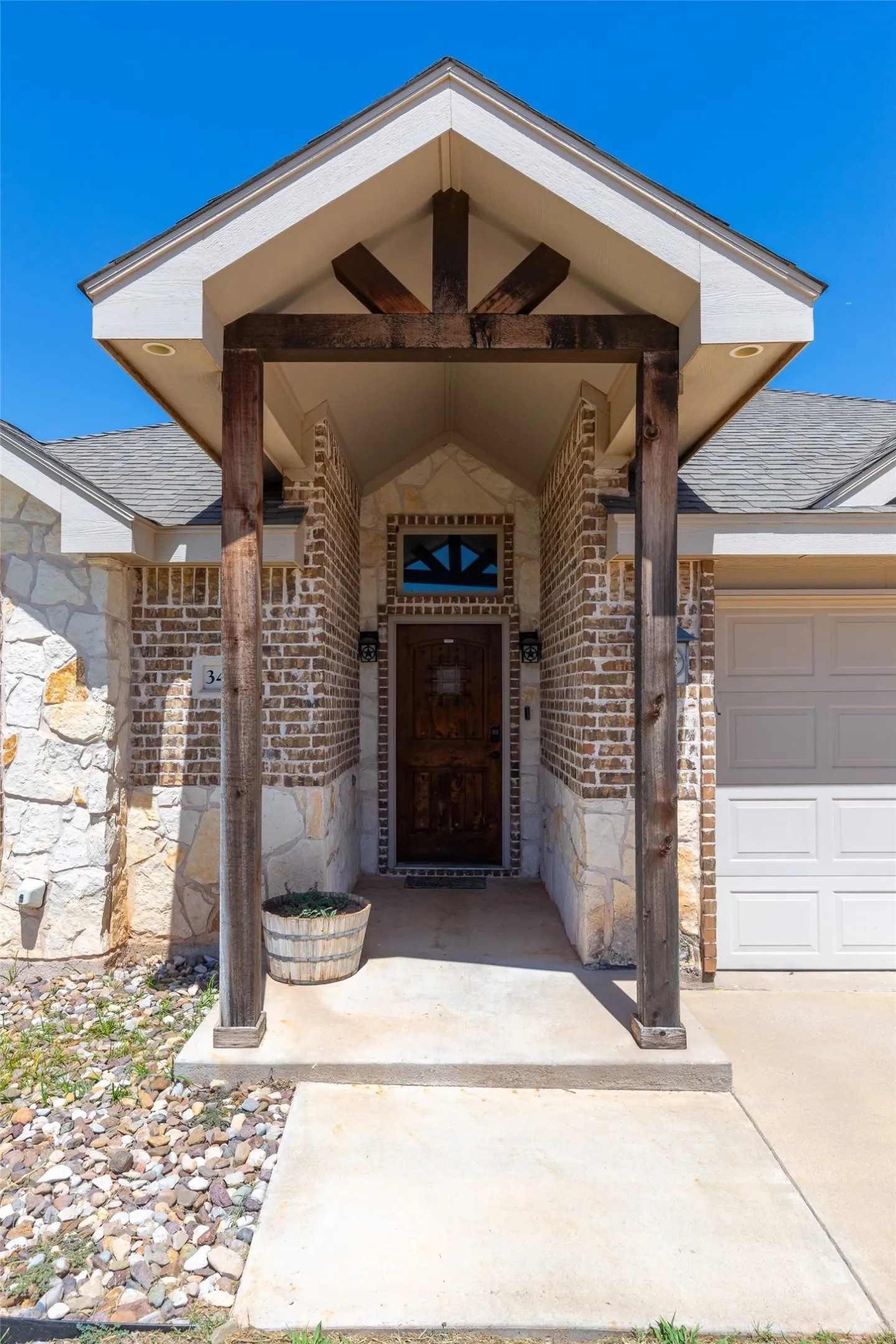 Single Family Residence For Sale in Taylor County , 3426 Firedog Road, Abilene, Texas 79606, 3 Bedroom, 2 Bathroom, 2 Garage spaces, 1,656 Sqft, built in 2015, mls#21344825, Real Estate Agent in Abilene, Homes For Sale in Taylor county, Homes For Sale in Abilene, Realtor in Abilene Texas, Real Estate Brokerage Independent Realty Texas, Luminita Cordes Realtor